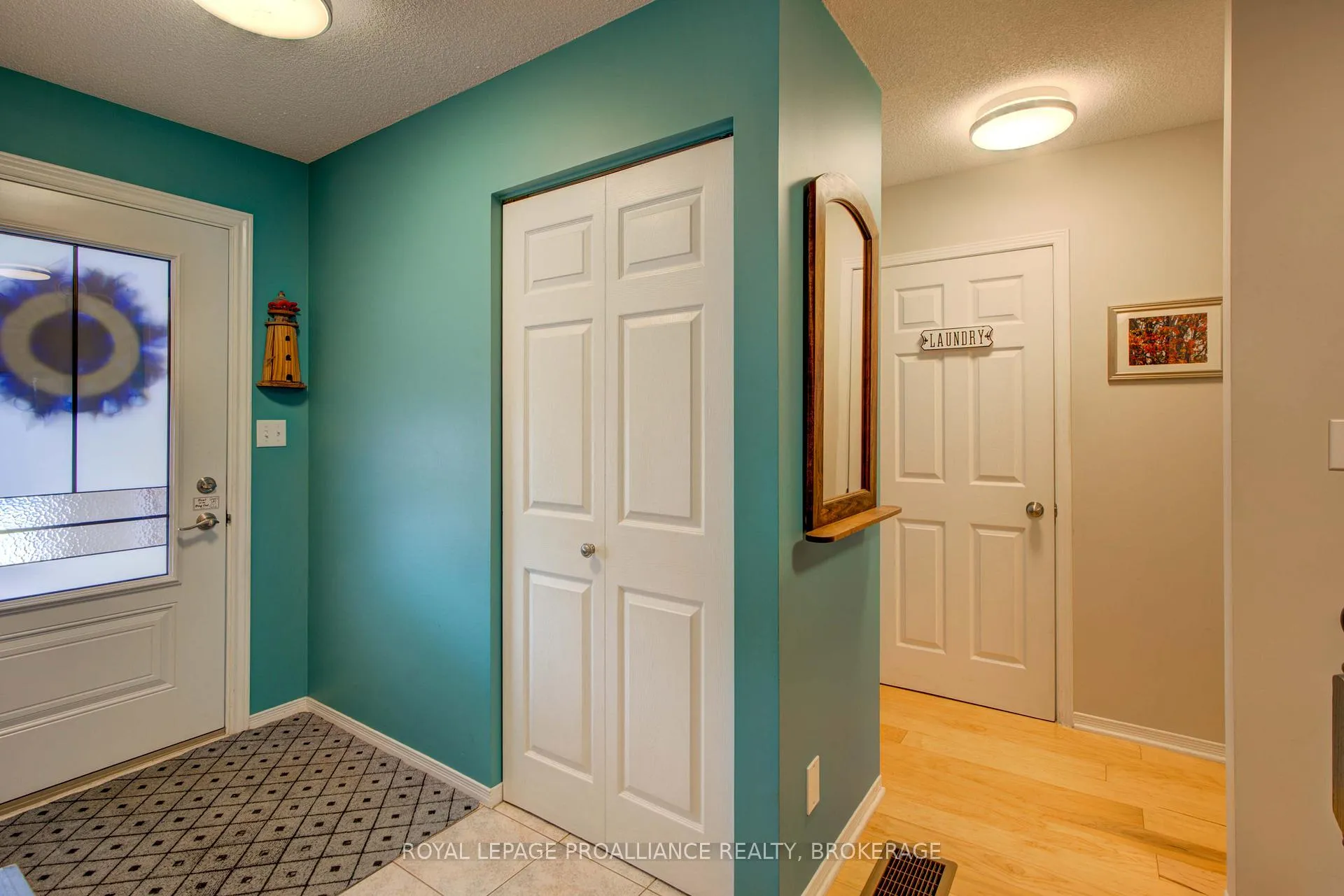 Photo 6 of 406 Waterloo Drive, Kingston, East Gardiners Rd — HOMEH