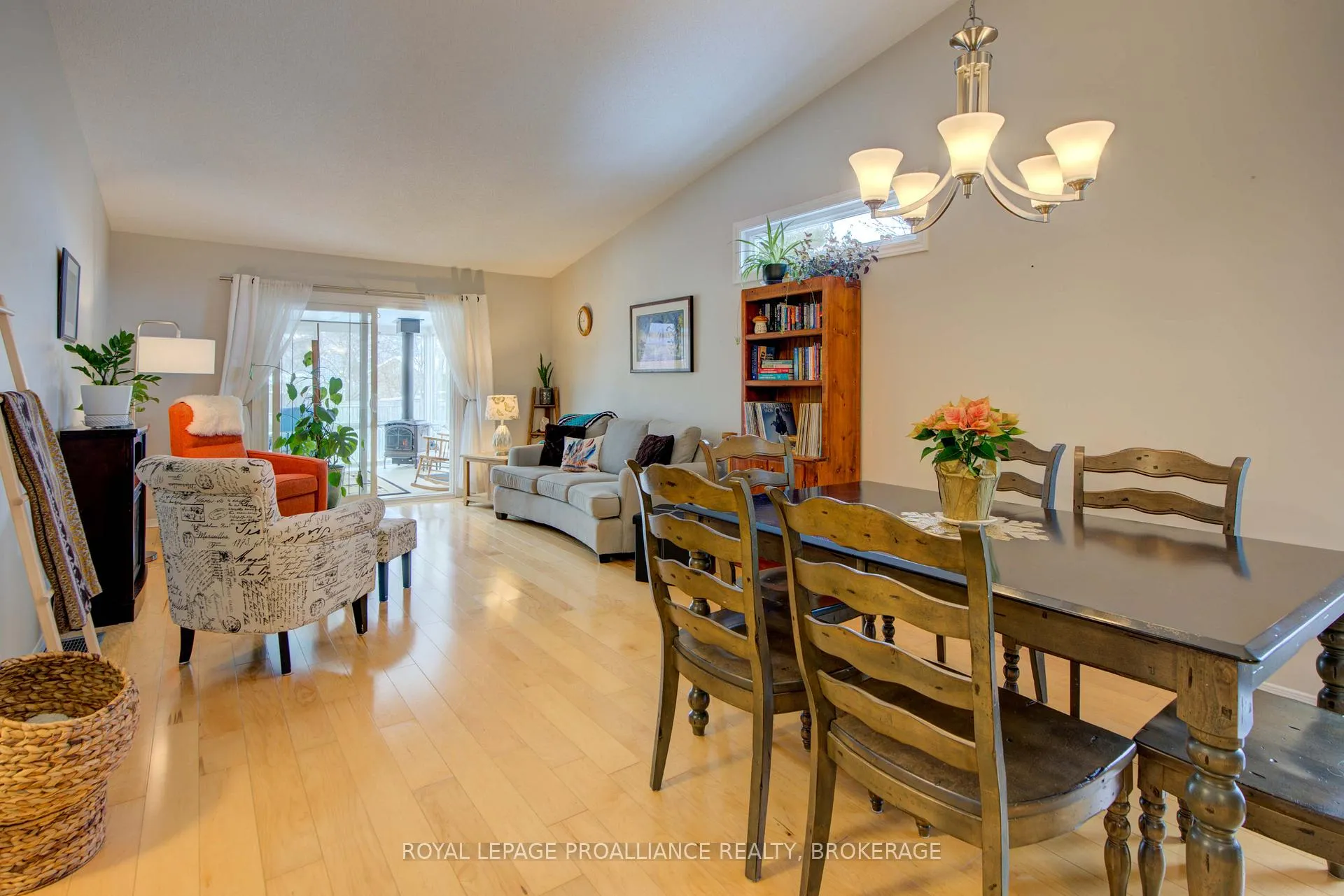 Photo 10 of 406 Waterloo Drive, Kingston, East Gardiners Rd — HOMEH