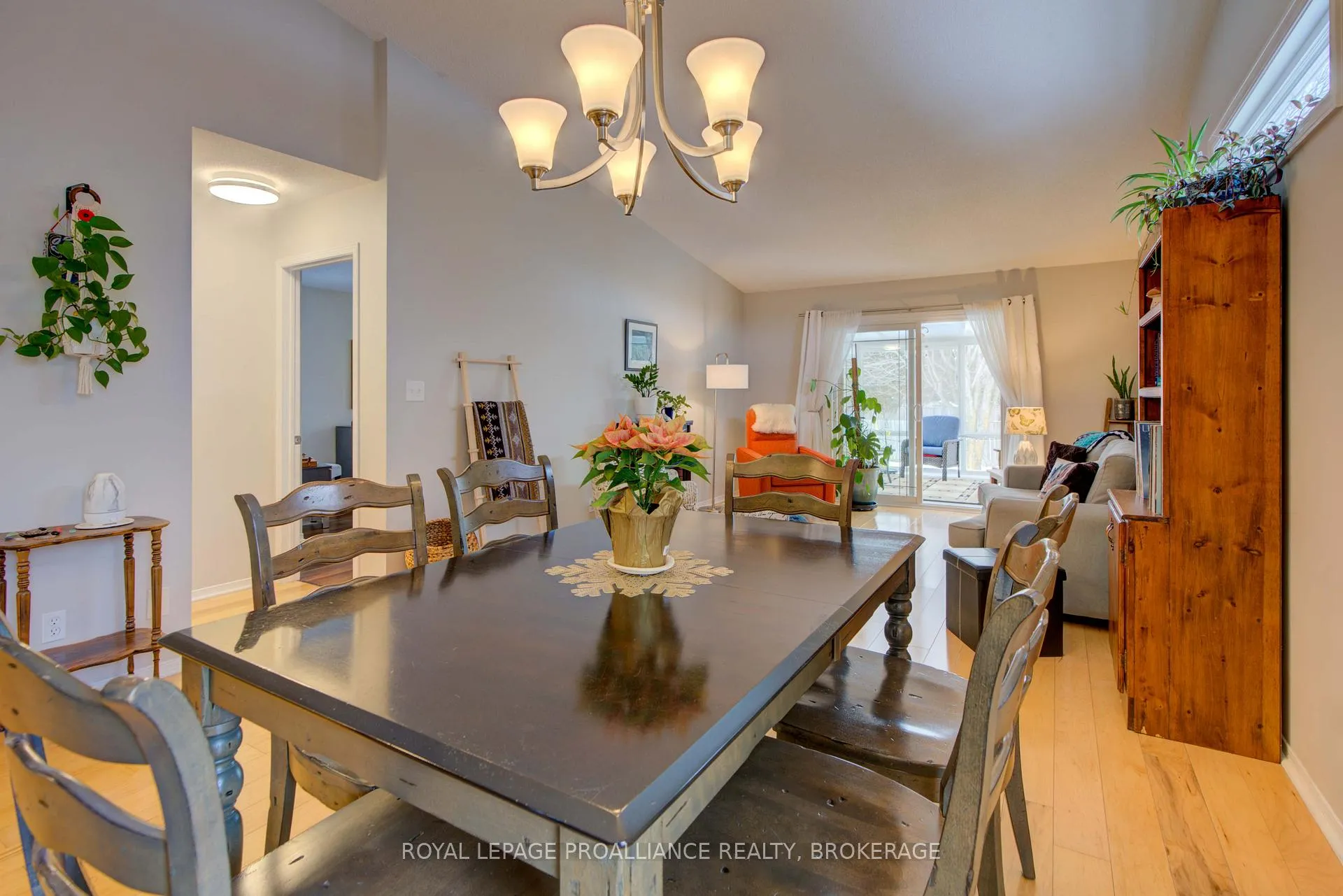 Photo 14 of 406 Waterloo Drive, Kingston, East Gardiners Rd — HOMEH
