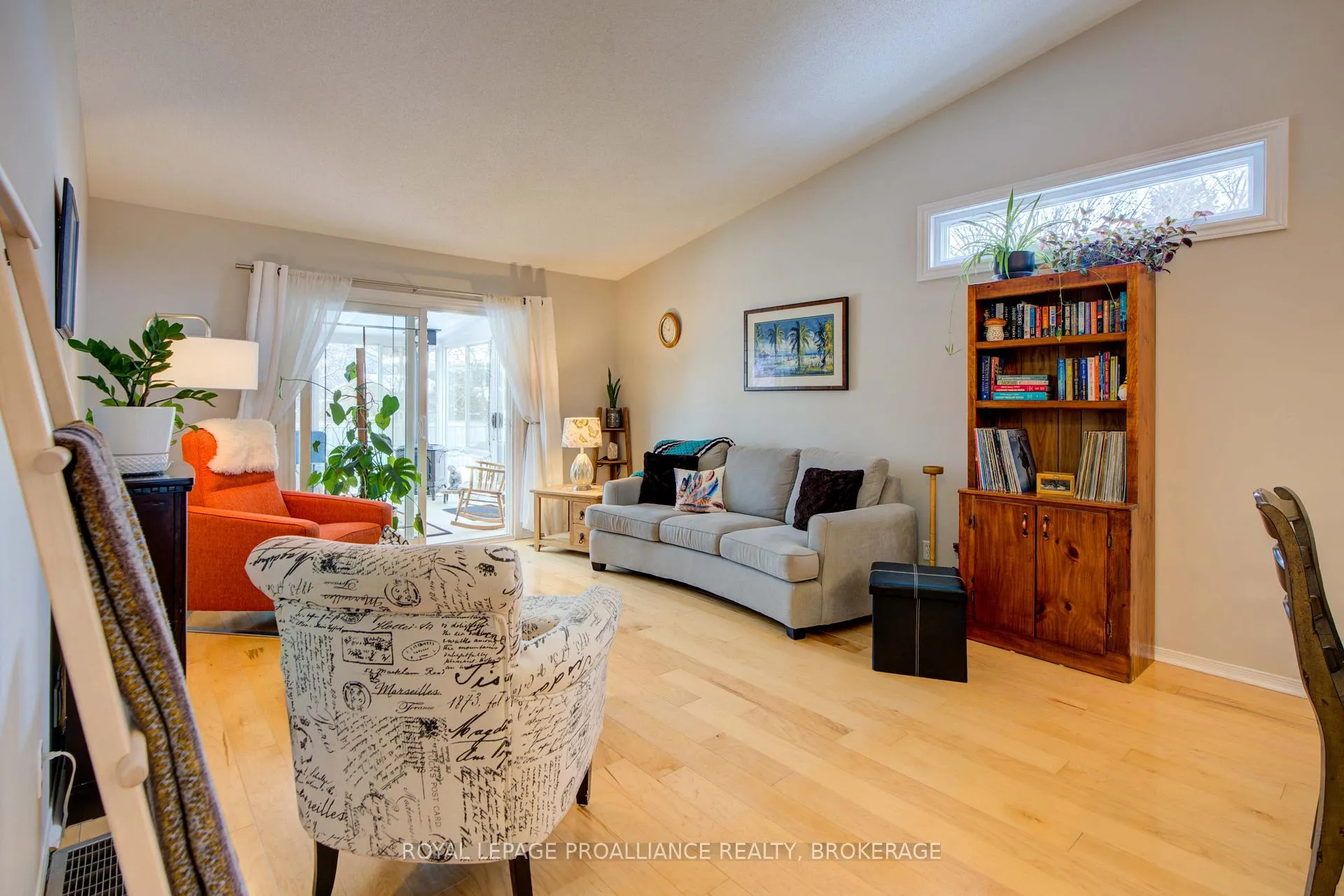 Photo 15 of 406 Waterloo Drive, Kingston, East Gardiners Rd — HOMEH