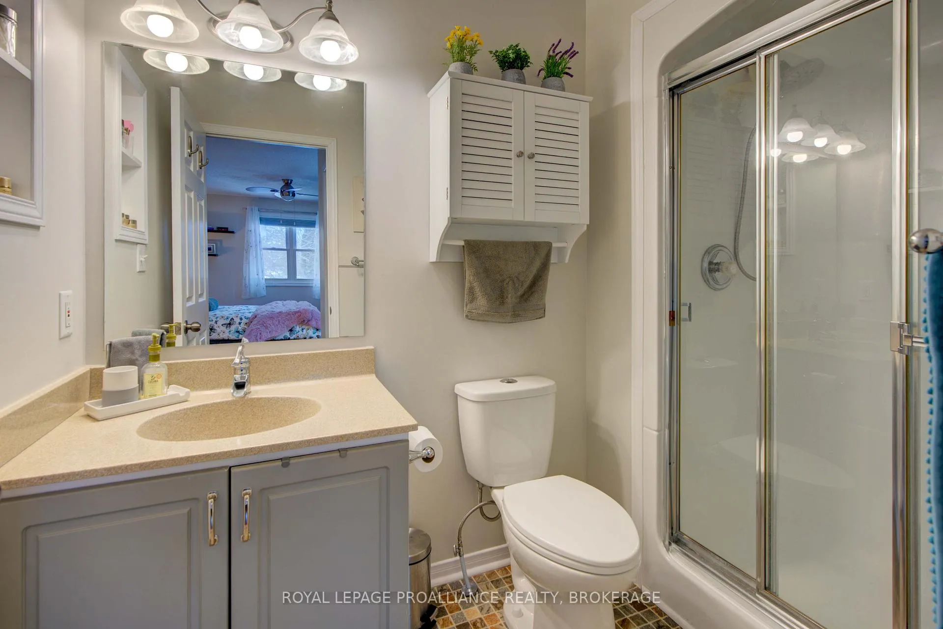 Photo 25 of 406 Waterloo Drive, Kingston, East Gardiners Rd — HOMEH