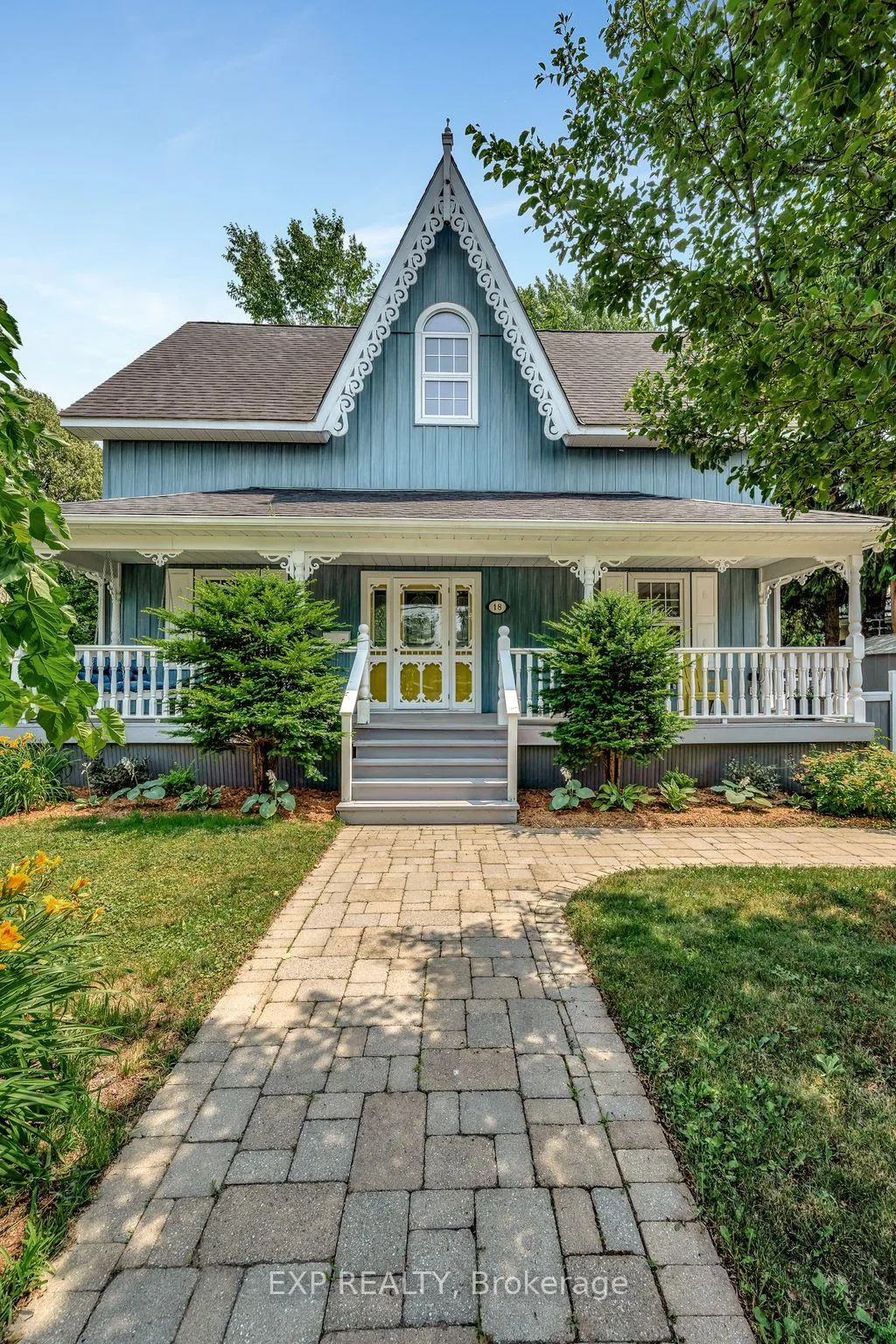Photo 2 of 18 Queen Street, Prince Edward County, Picton Ward — HOMEH