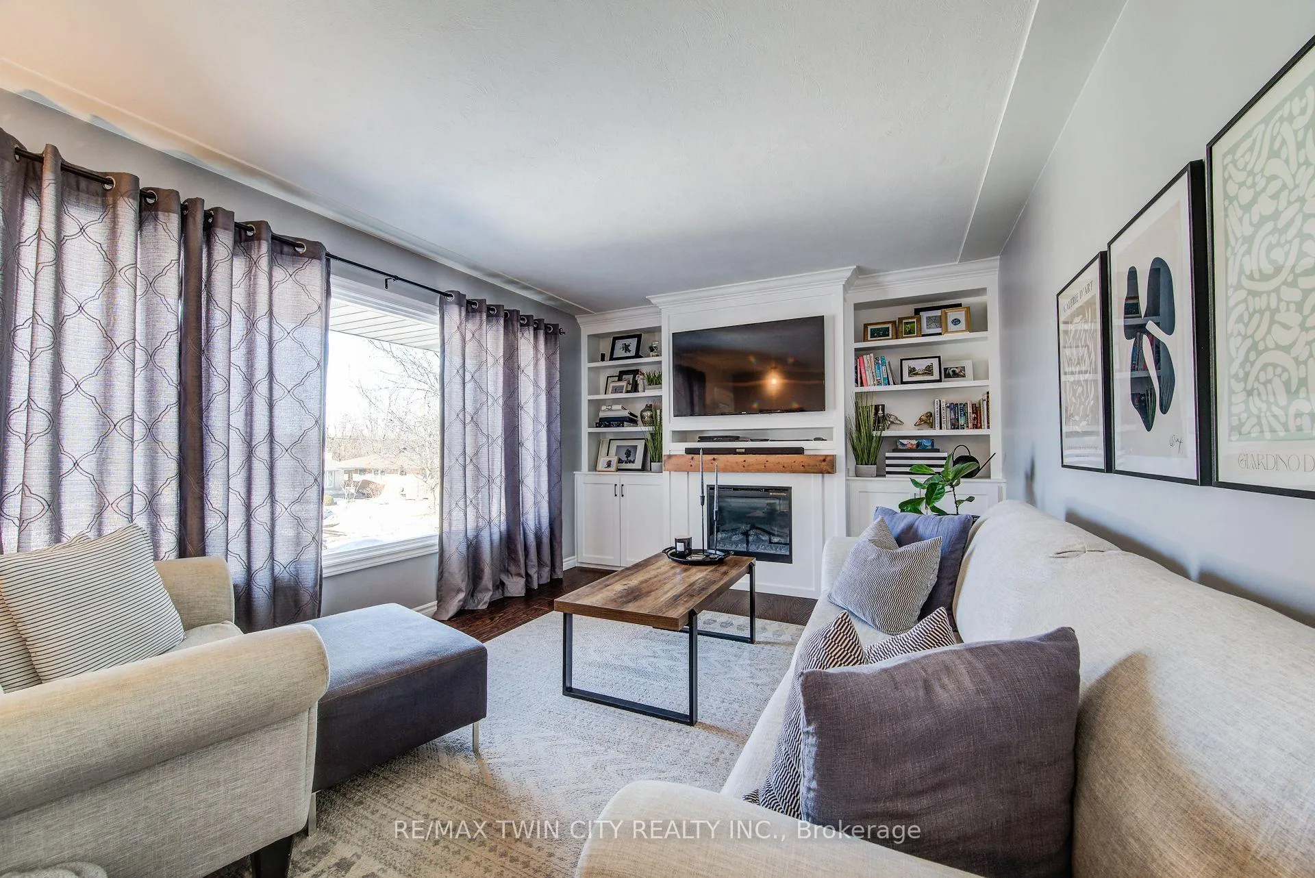 Photo 5 of 18 Duncairn Avenue, Kitchener — HOMEH