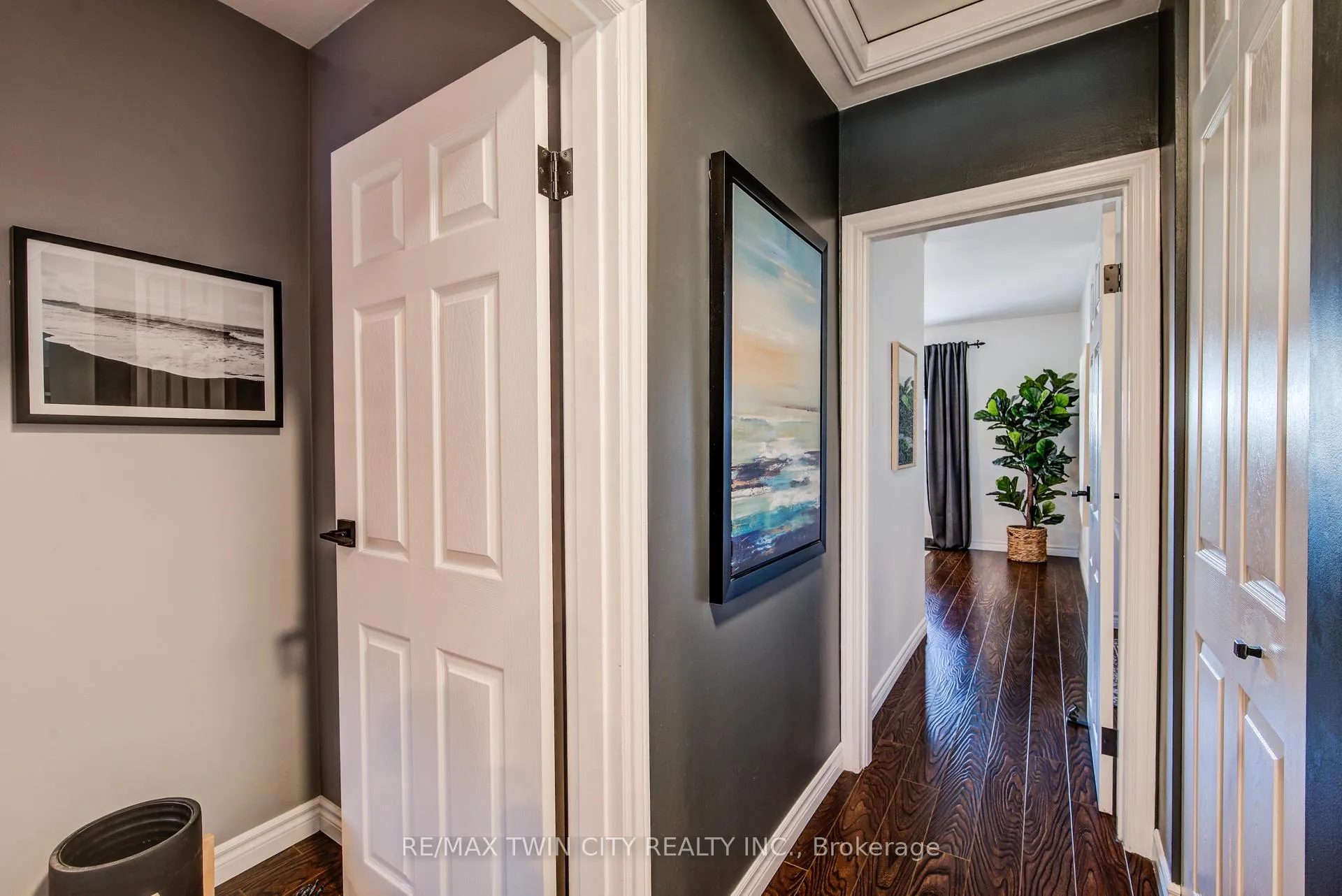 Photo 19 of 18 Duncairn Avenue, Kitchener — HOMEH