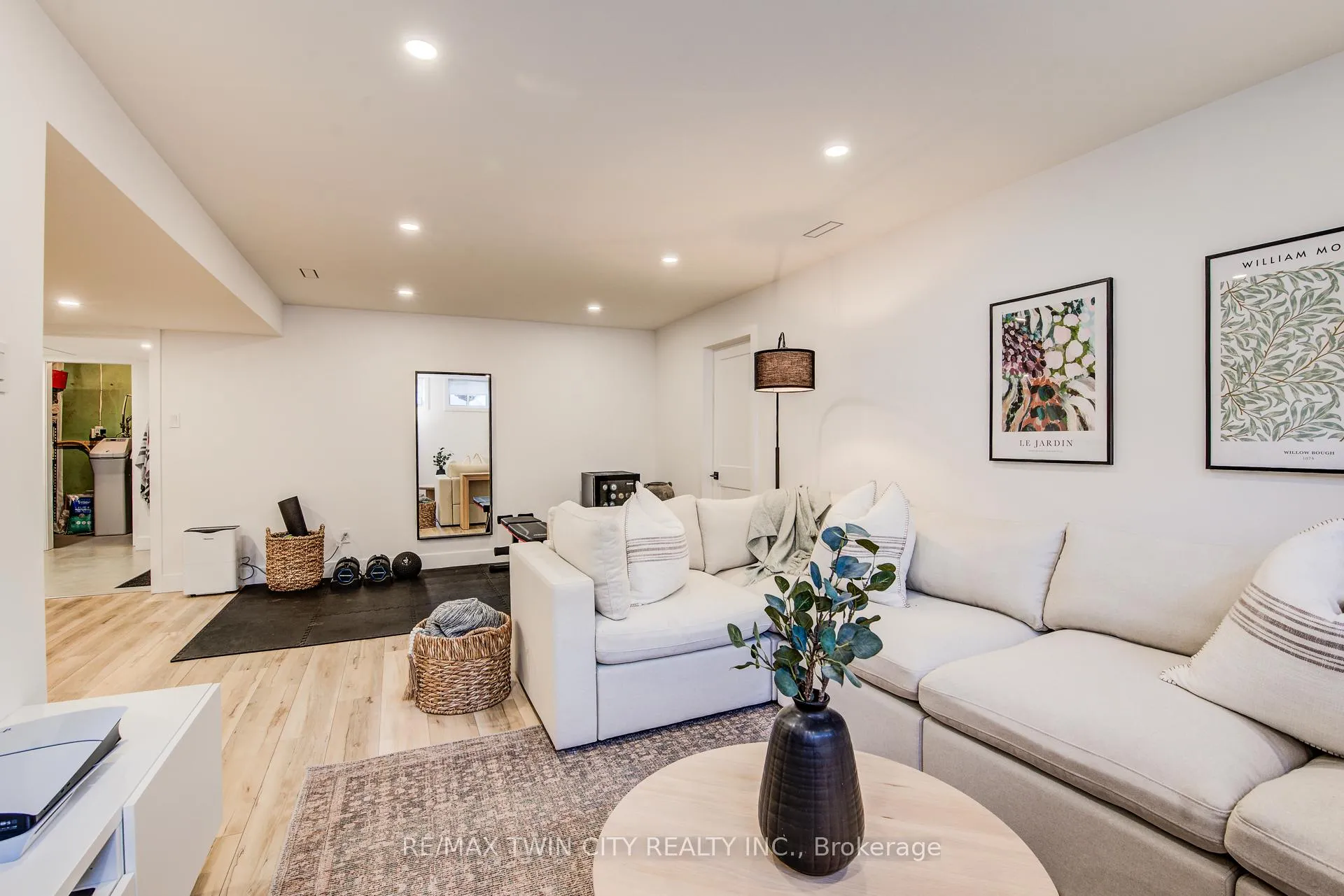 Photo 29 of 18 Duncairn Avenue, Kitchener — HOMEH