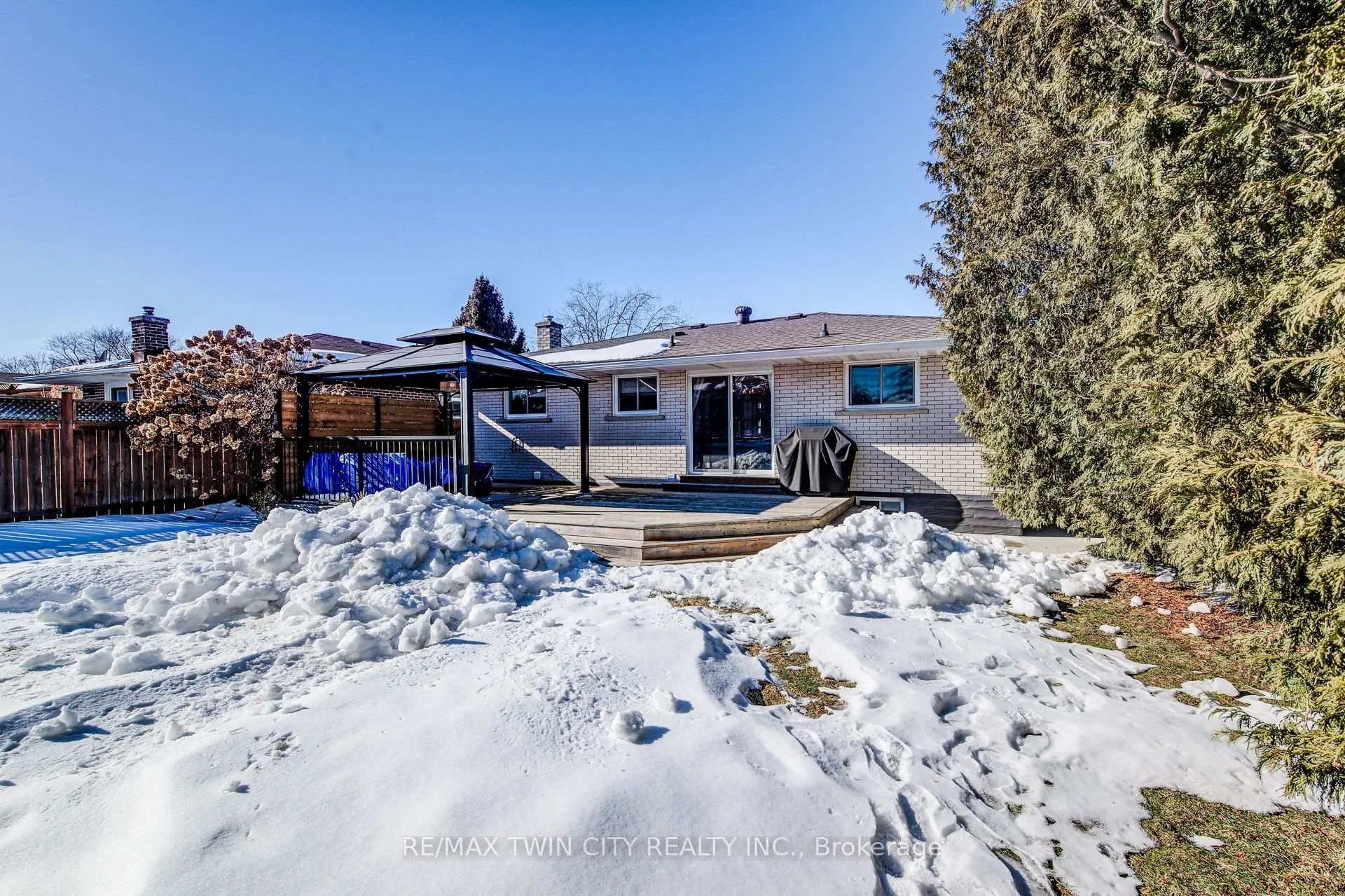 Photo 42 of 18 Duncairn Avenue, Kitchener — HOMEH