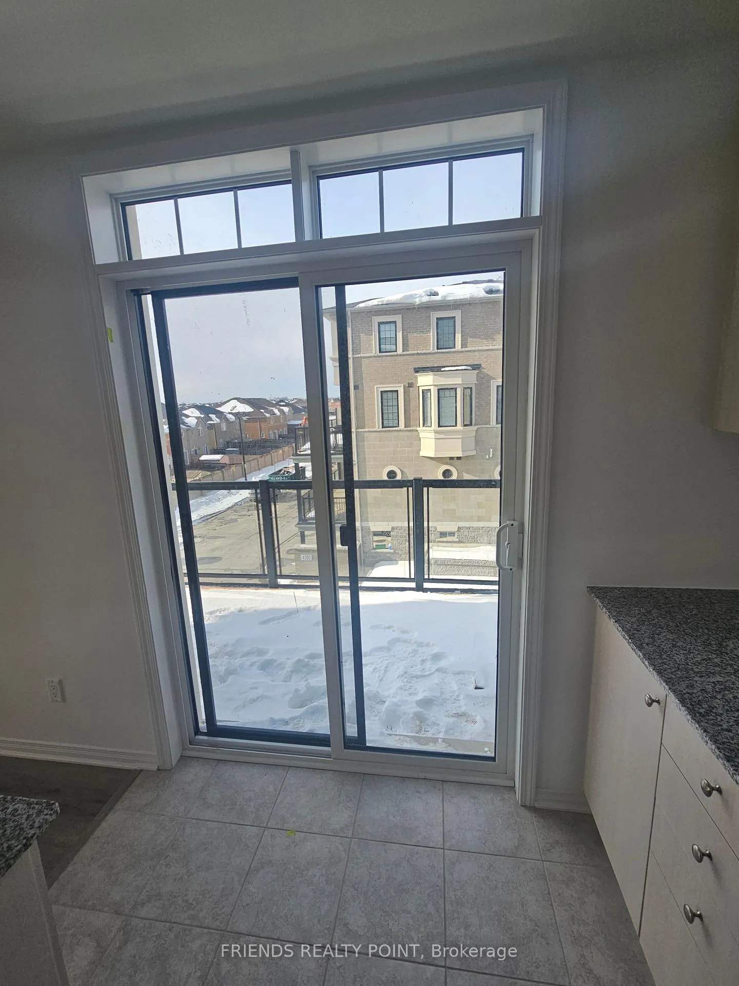 Photo 7 of Unit 1, 4320 Ebenezer Road, Brampton, Bram East — HOMEH