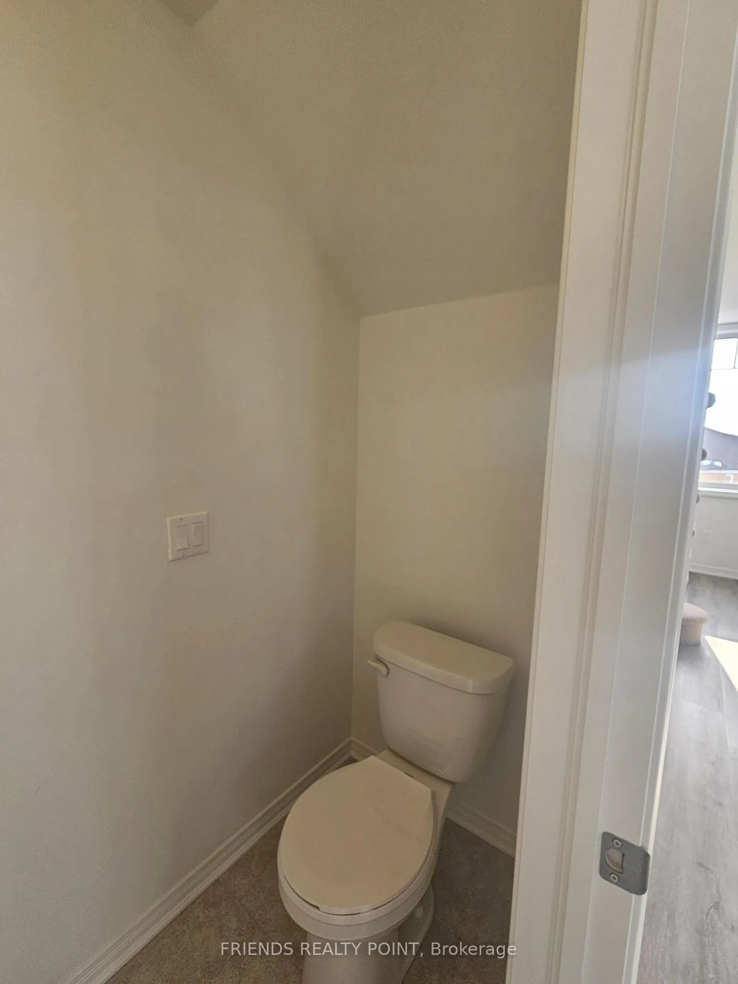 Photo 9 of Unit 1, 4320 Ebenezer Road, Brampton, Bram East — HOMEH