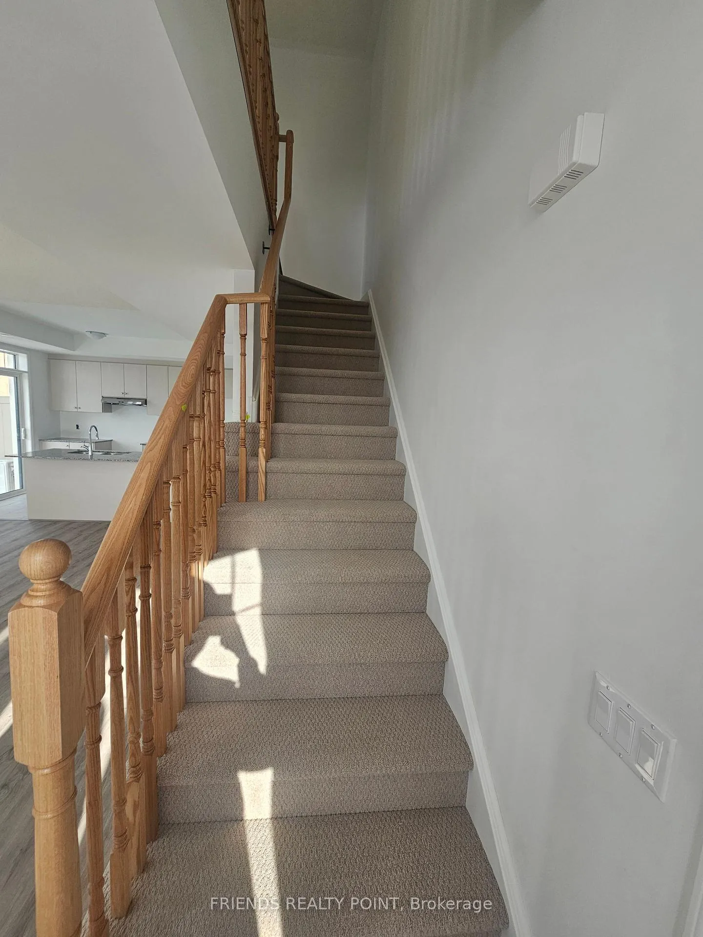 Photo 11 of Unit 1, 4320 Ebenezer Road, Brampton, Bram East — HOMEH