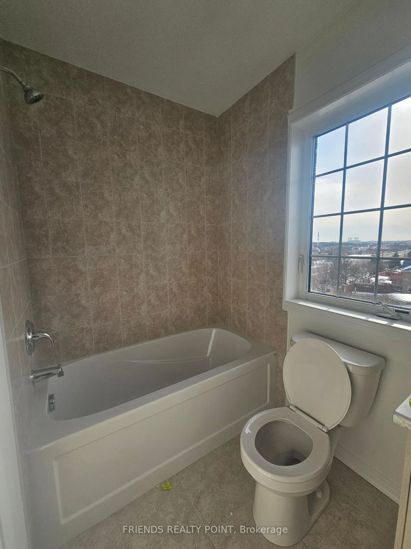 Photo 17 of Unit 1, 4320 Ebenezer Road, Brampton, Bram East — HOMEH