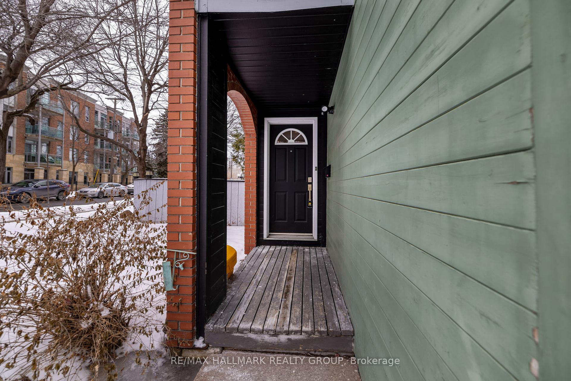 Photo 4 of 231 Bolton Street, Ottawa, Lower Town/Byward Market — HOMEH