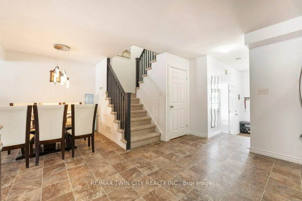 Photo 12 of 8 Renfrew Street, Kitchener — HOMEH