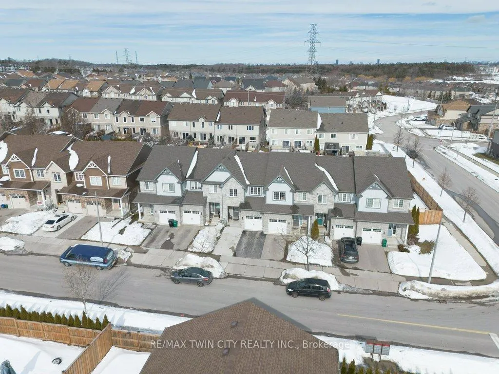 Photo 34 of 8 Renfrew Street, Kitchener — HOMEH