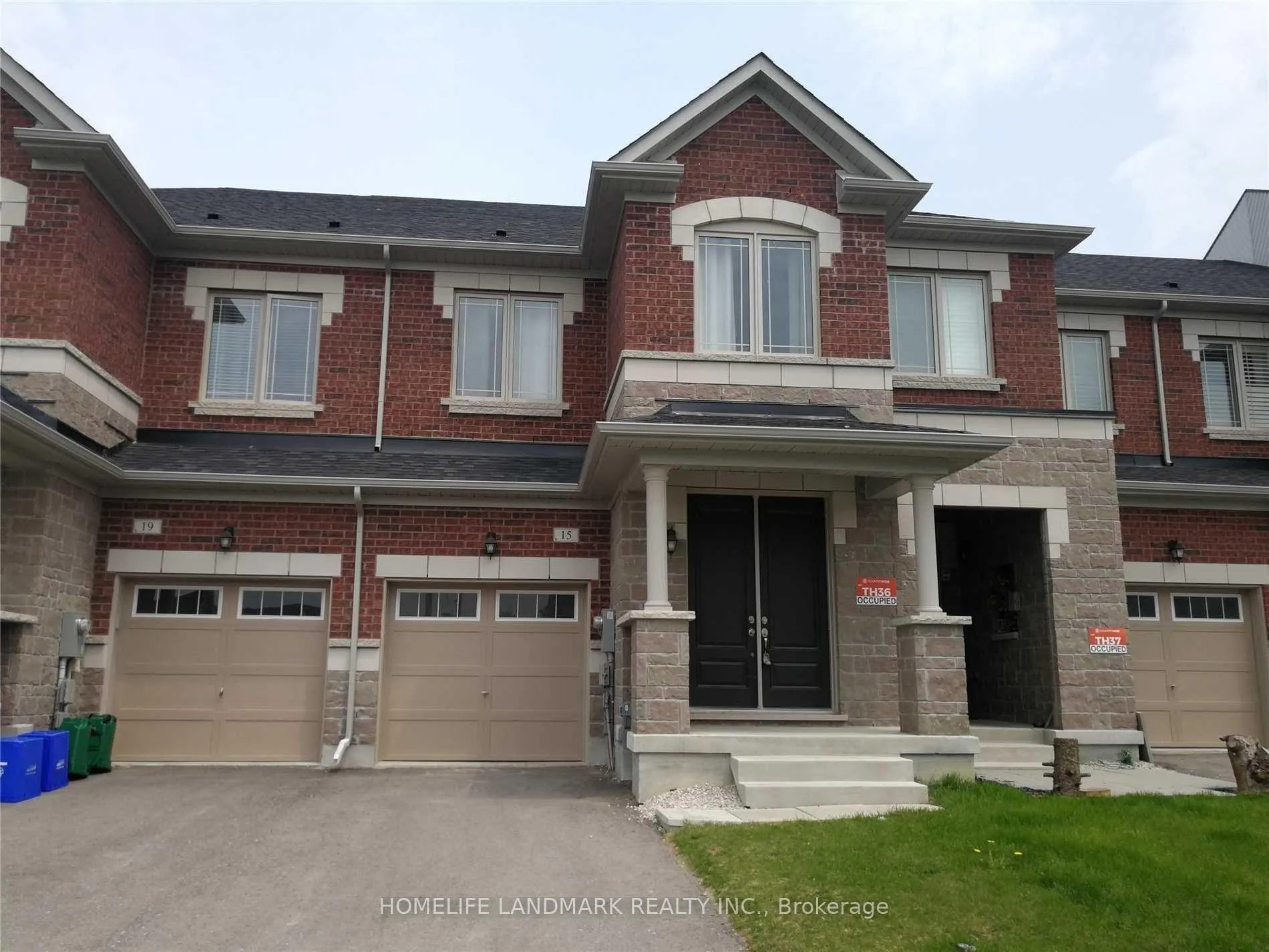 Photo 1 of 15 Durblee Avenue, Aurora, Rural Aurora — HOMEH