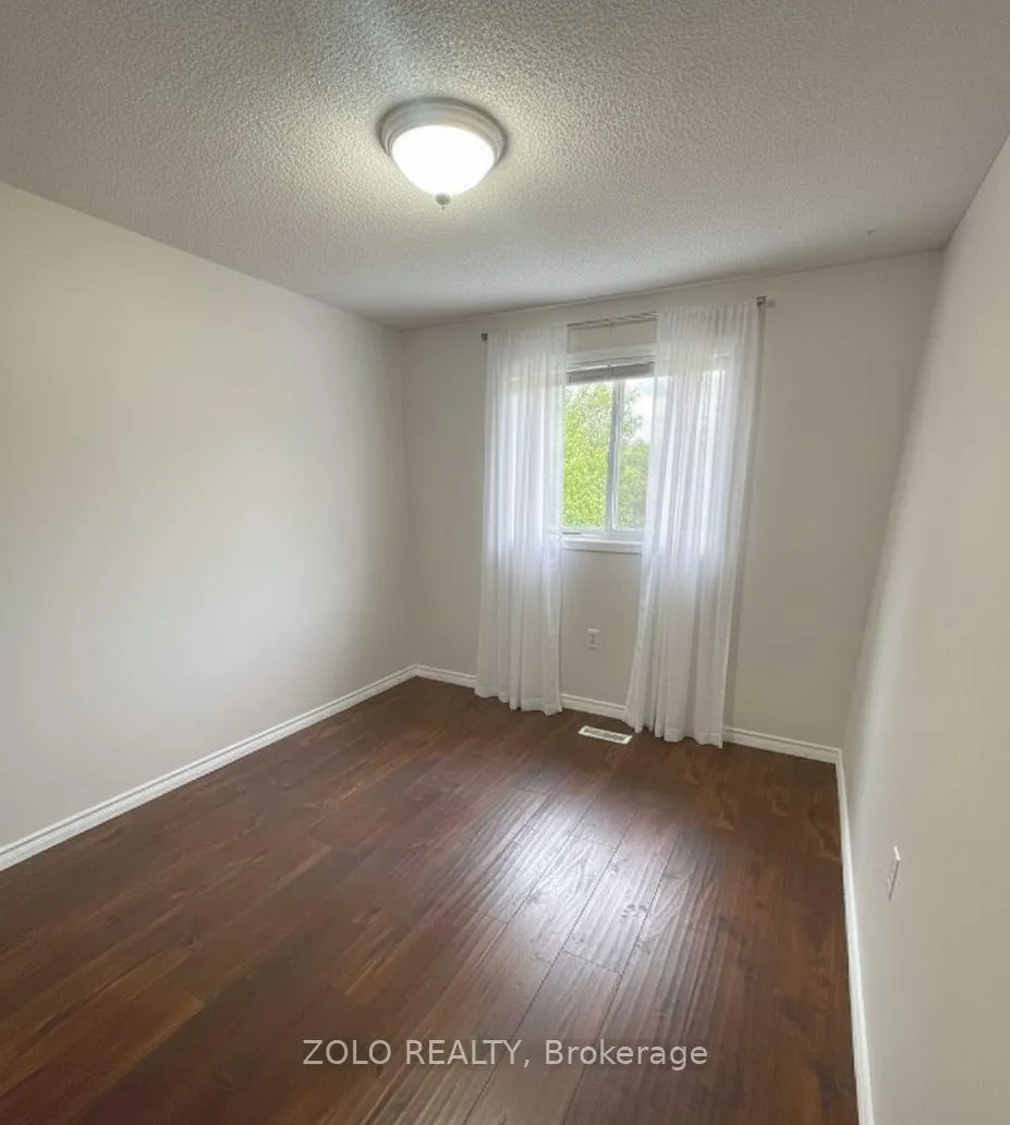 Photo 6 of 21 Columbia Road, Barrie, Holly — HOMEH