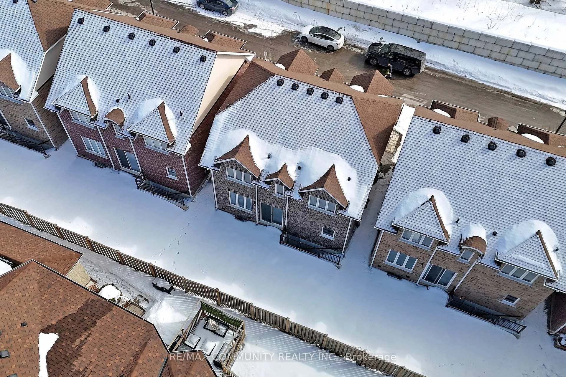 Photo 49 of Unit 7, 1741 Fairport Road, Pickering, Dunbarton — HOMEH
