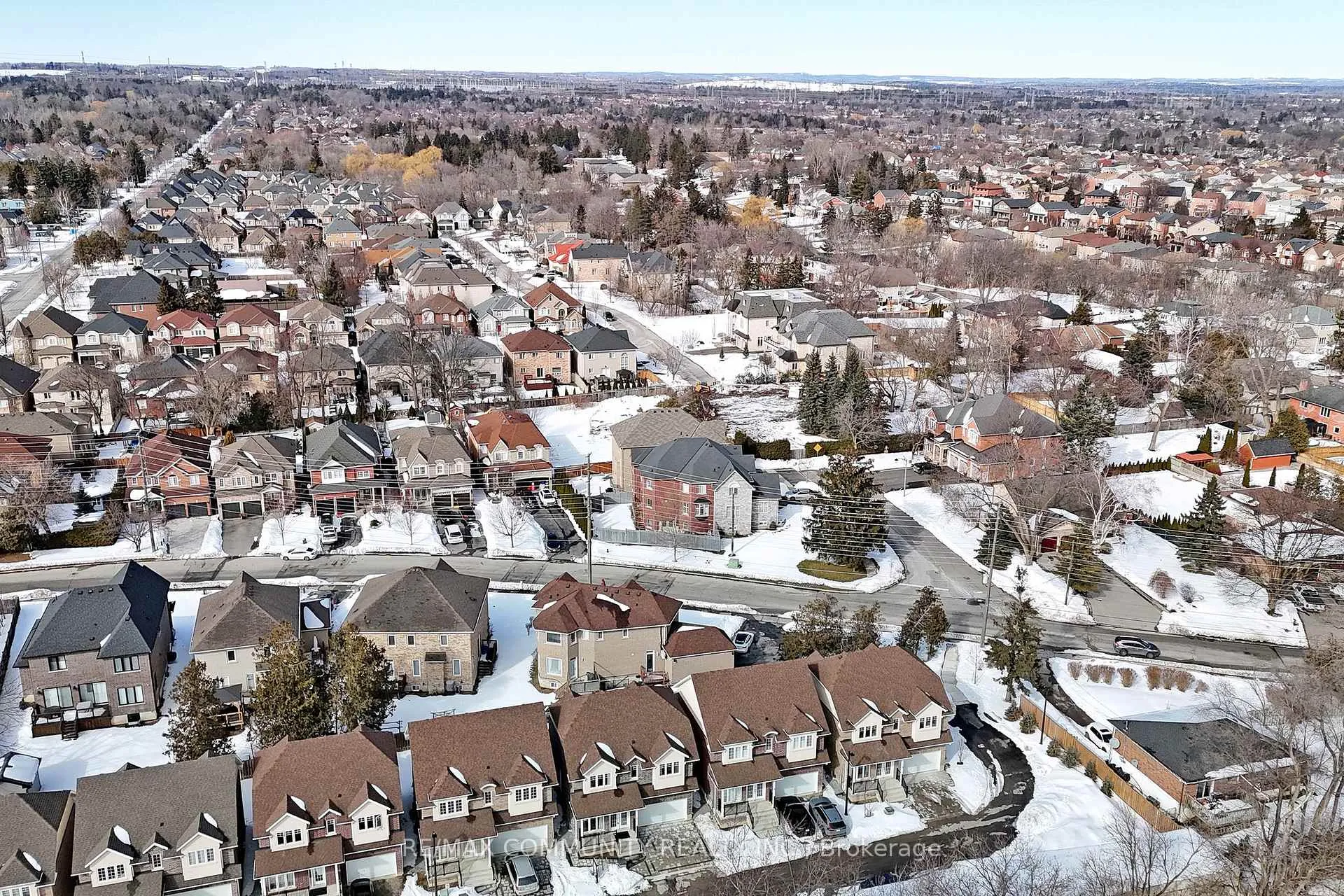 Photo 50 of Unit 7, 1741 Fairport Road, Pickering, Dunbarton — HOMEH