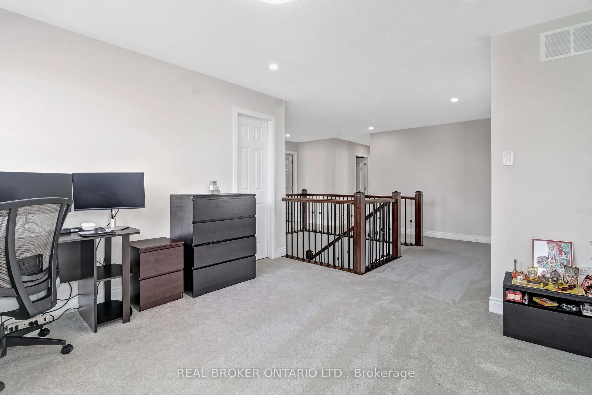 Photo 19 of 642 Continental Avenue, Ottawa, Kanata - Emerald Meadows/Trailwest — HOMEH