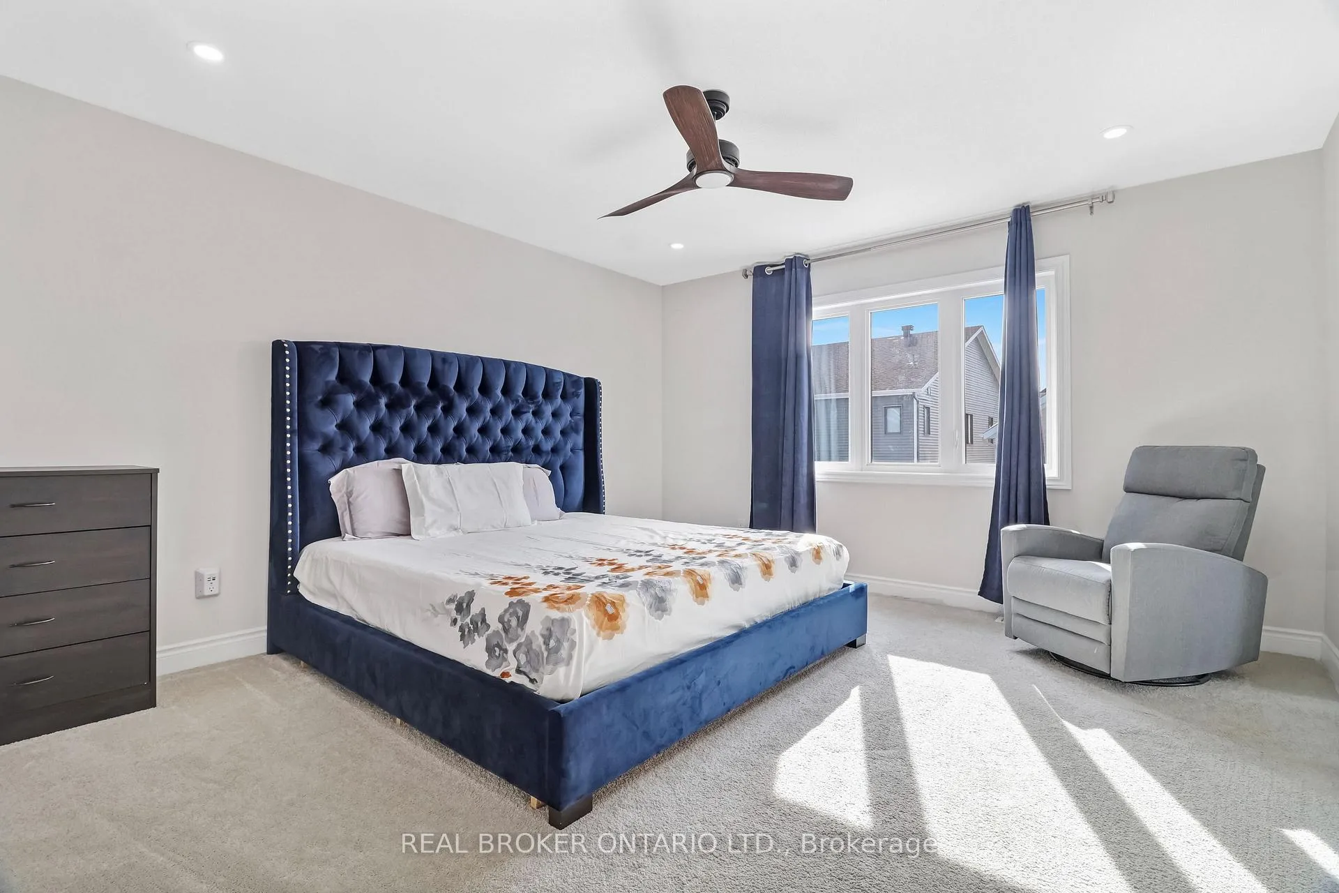 Photo 28 of 642 Continental Avenue, Ottawa, Kanata - Emerald Meadows/Trailwest — HOMEH