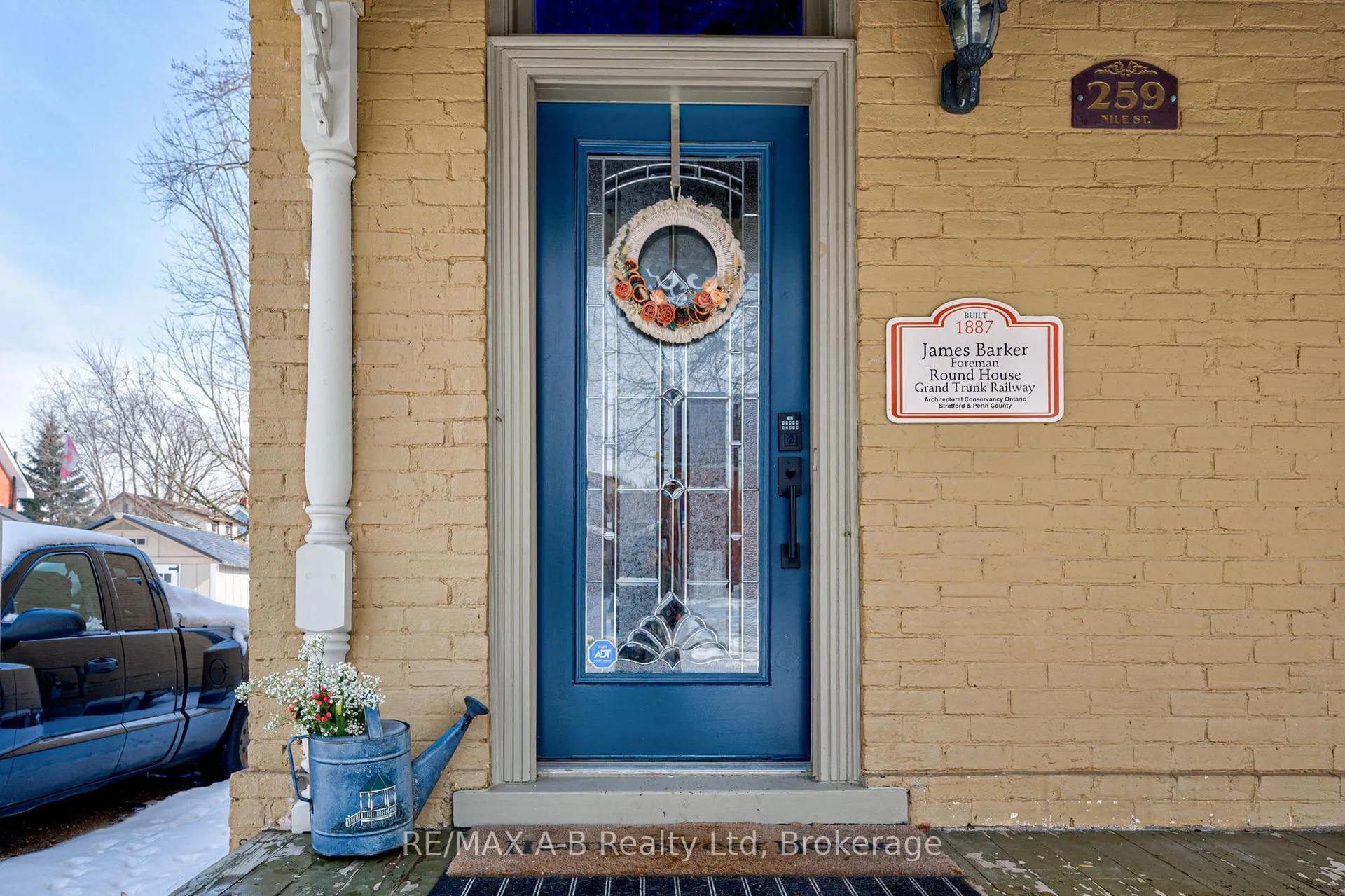 Photo 11 of 259 Nile Street, Stratford — HOMEH