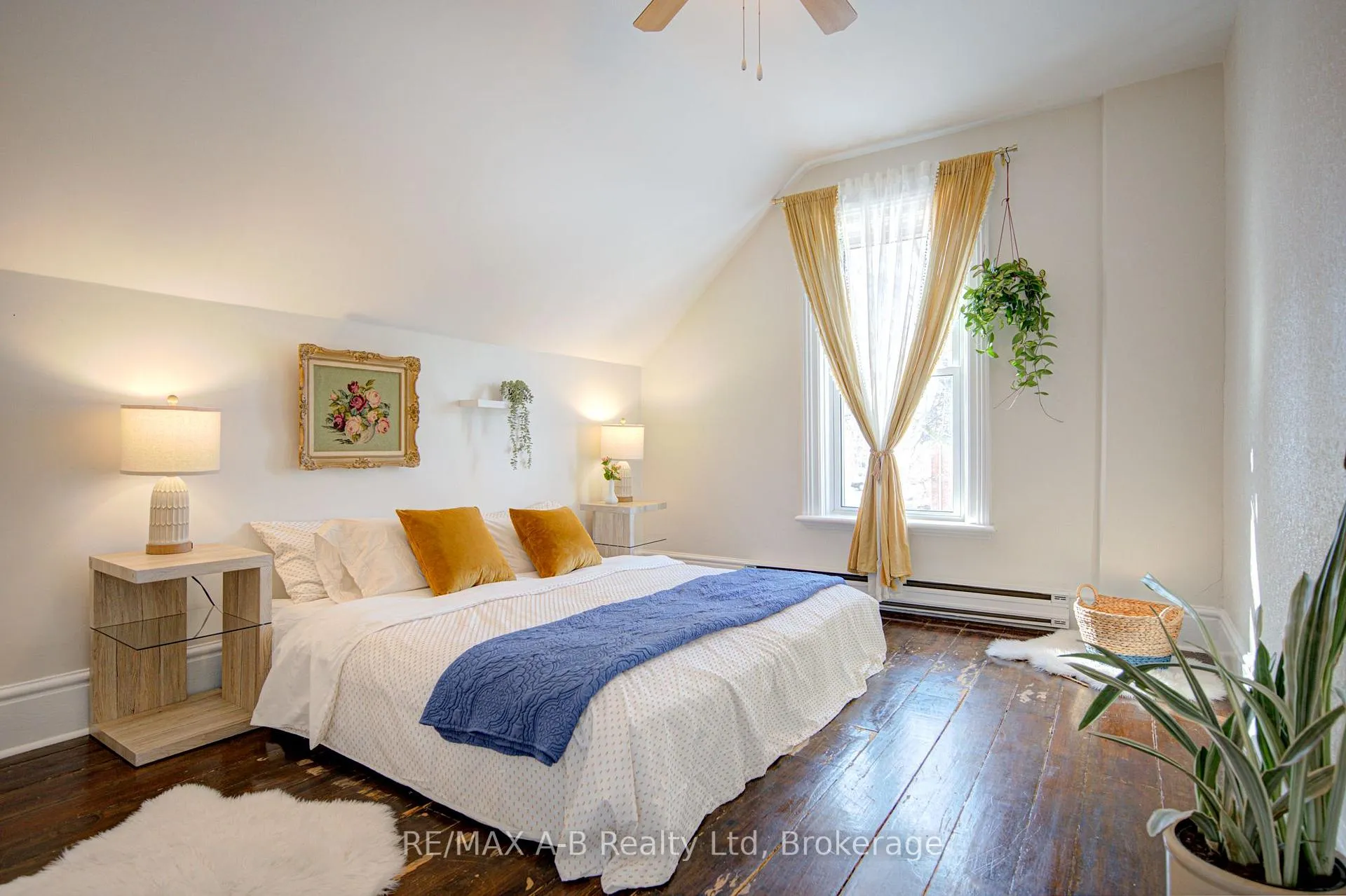 Photo 41 of 259 Nile Street, Stratford — HOMEH