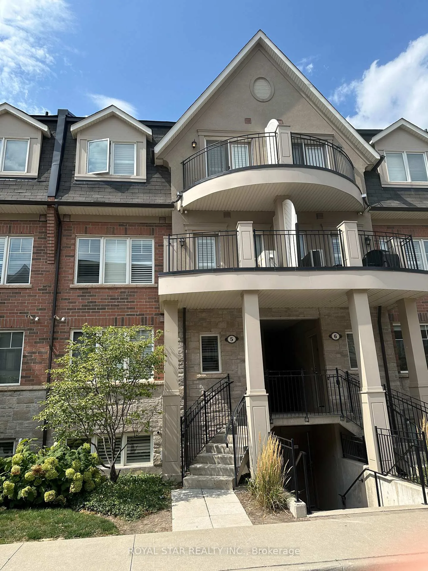 Front of Unit 5-03, 2420 Baronwood Drive