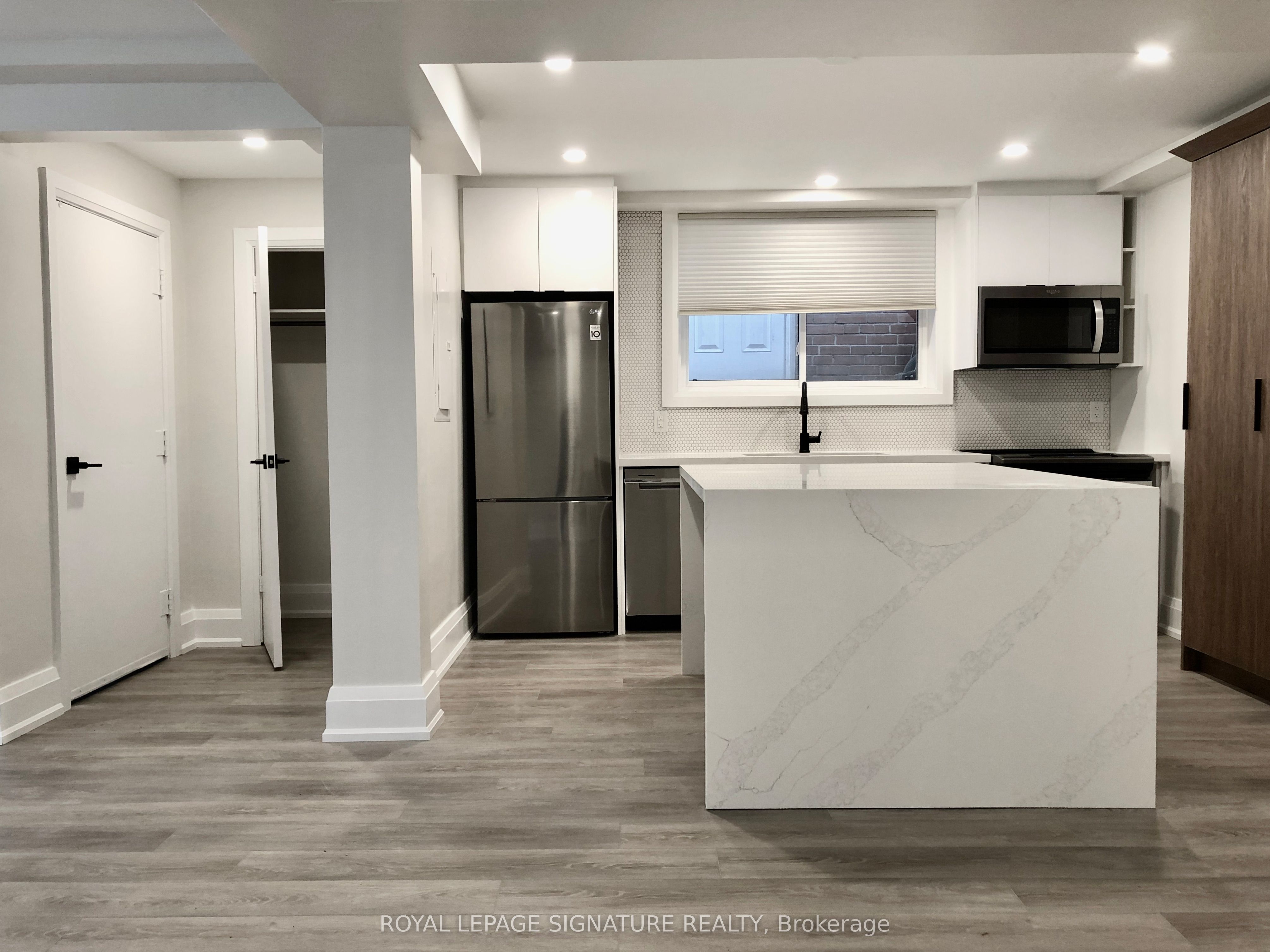 Photo 6 of Unit 1, 218 Wheeler Avenue, Toronto, The Beaches — HOMEH