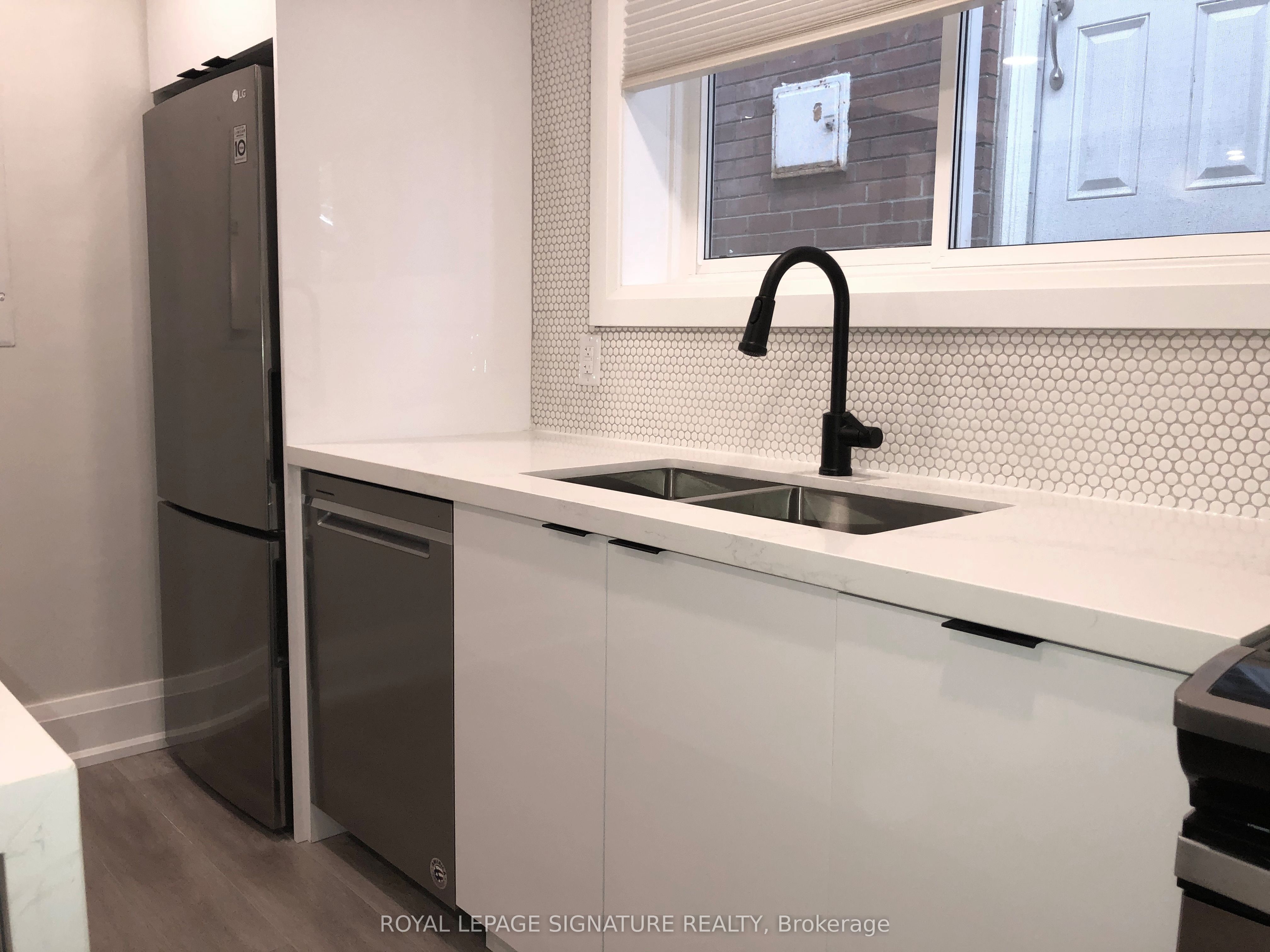Photo 12 of Unit 1, 218 Wheeler Avenue, Toronto, The Beaches — HOMEH