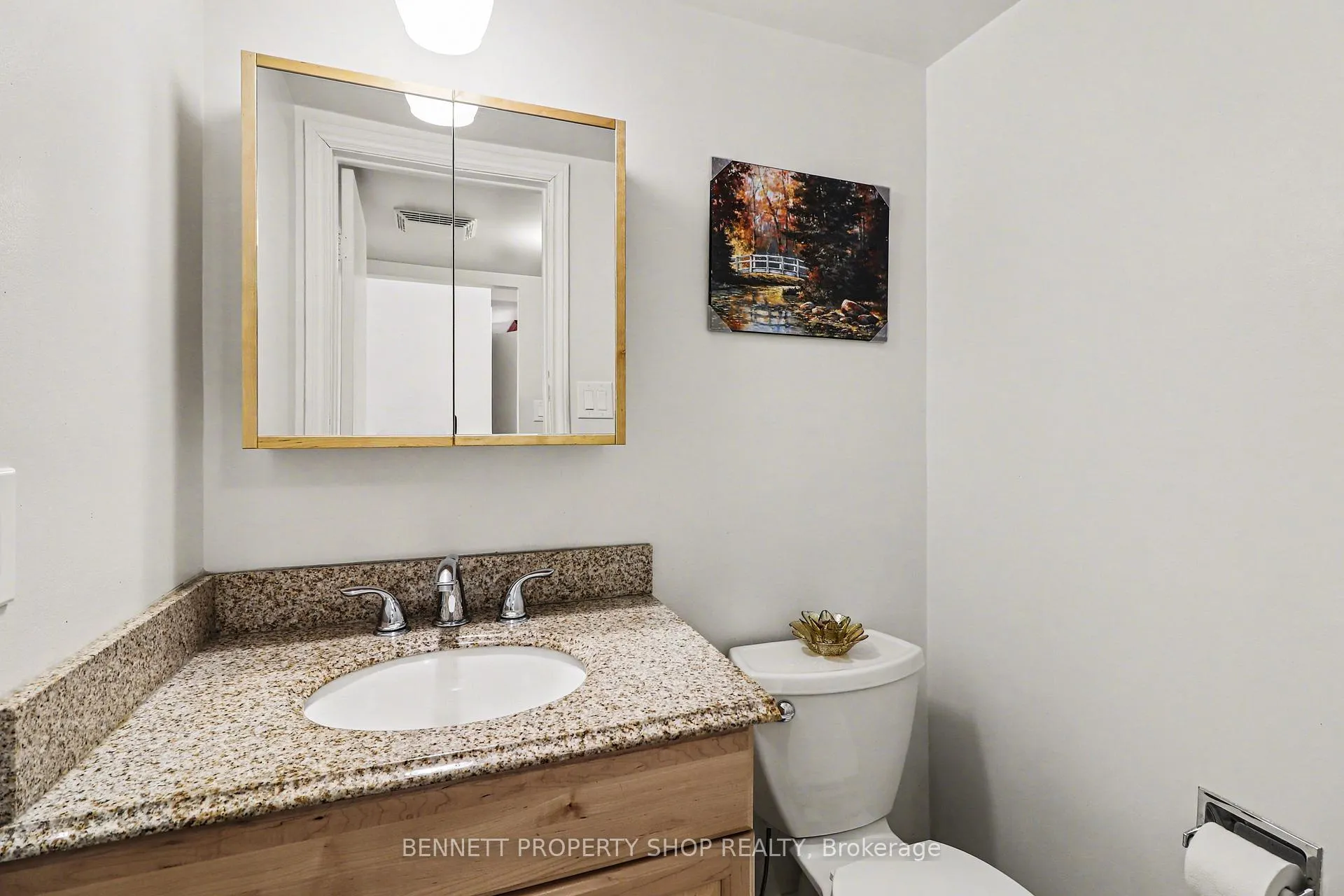 Photo 4 of 1408 Eastcliffe Way, Ottawa, Pineview — HOMEH