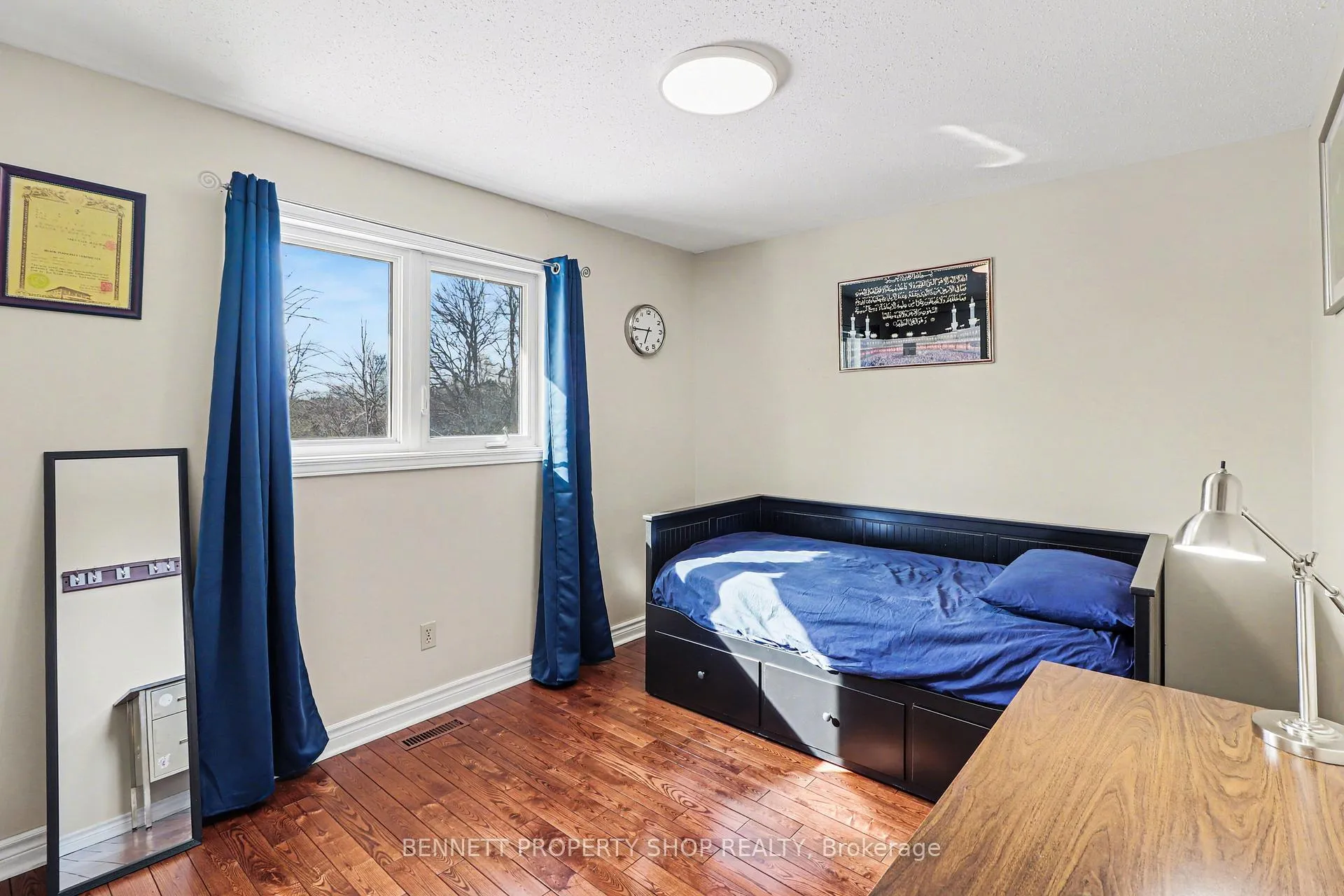 Photo 7 of 1408 Eastcliffe Way, Ottawa, Pineview — HOMEH
