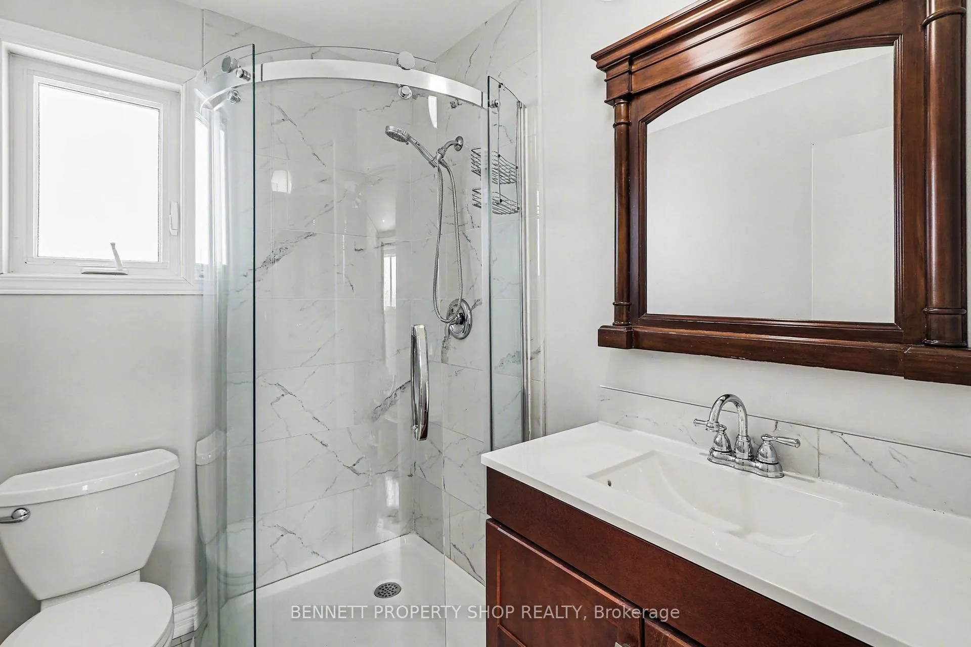 Photo 9 of 1408 Eastcliffe Way, Ottawa, Pineview — HOMEH