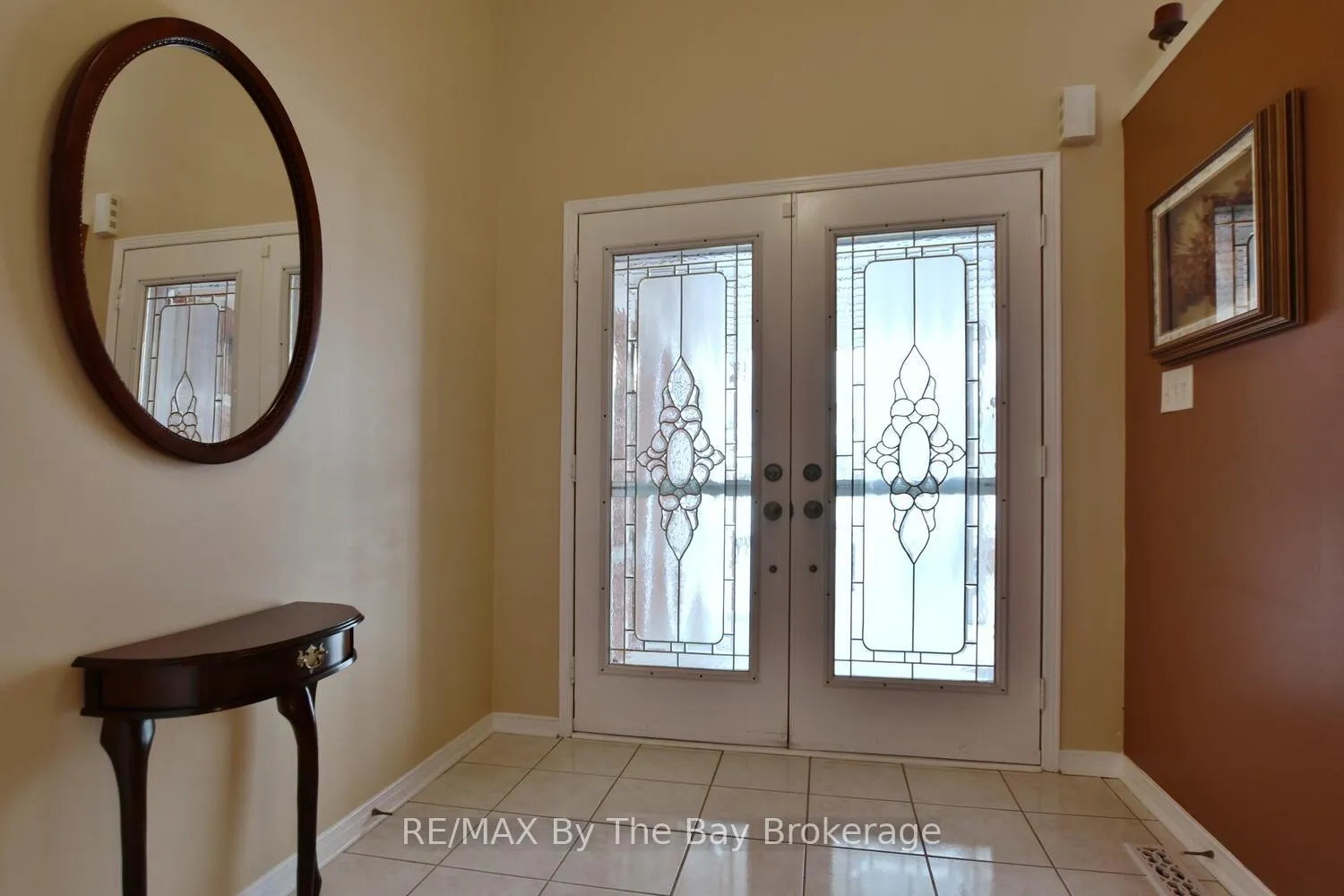 Photo 6 of 3 Foxwood Crescent, Wasaga Beach — HOMEH
