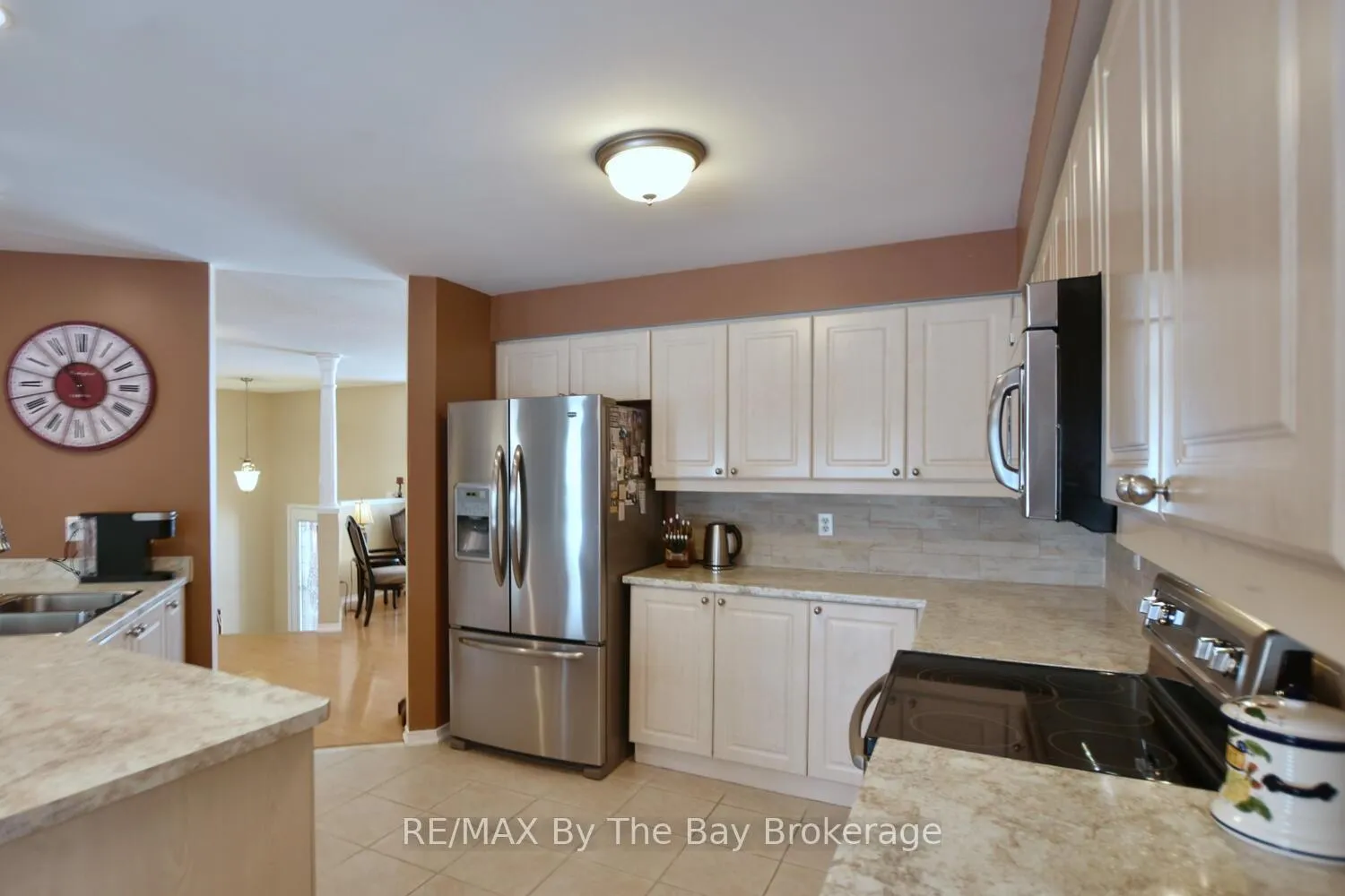 Photo 15 of 3 Foxwood Crescent, Wasaga Beach — HOMEH