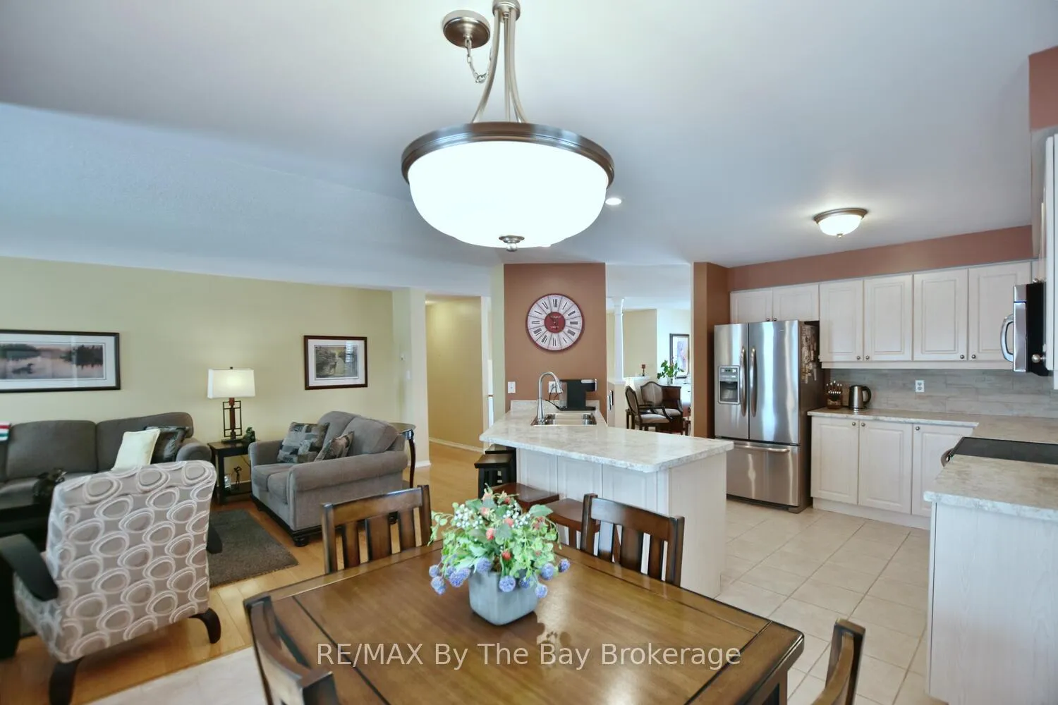 Photo 18 of 3 Foxwood Crescent, Wasaga Beach — HOMEH