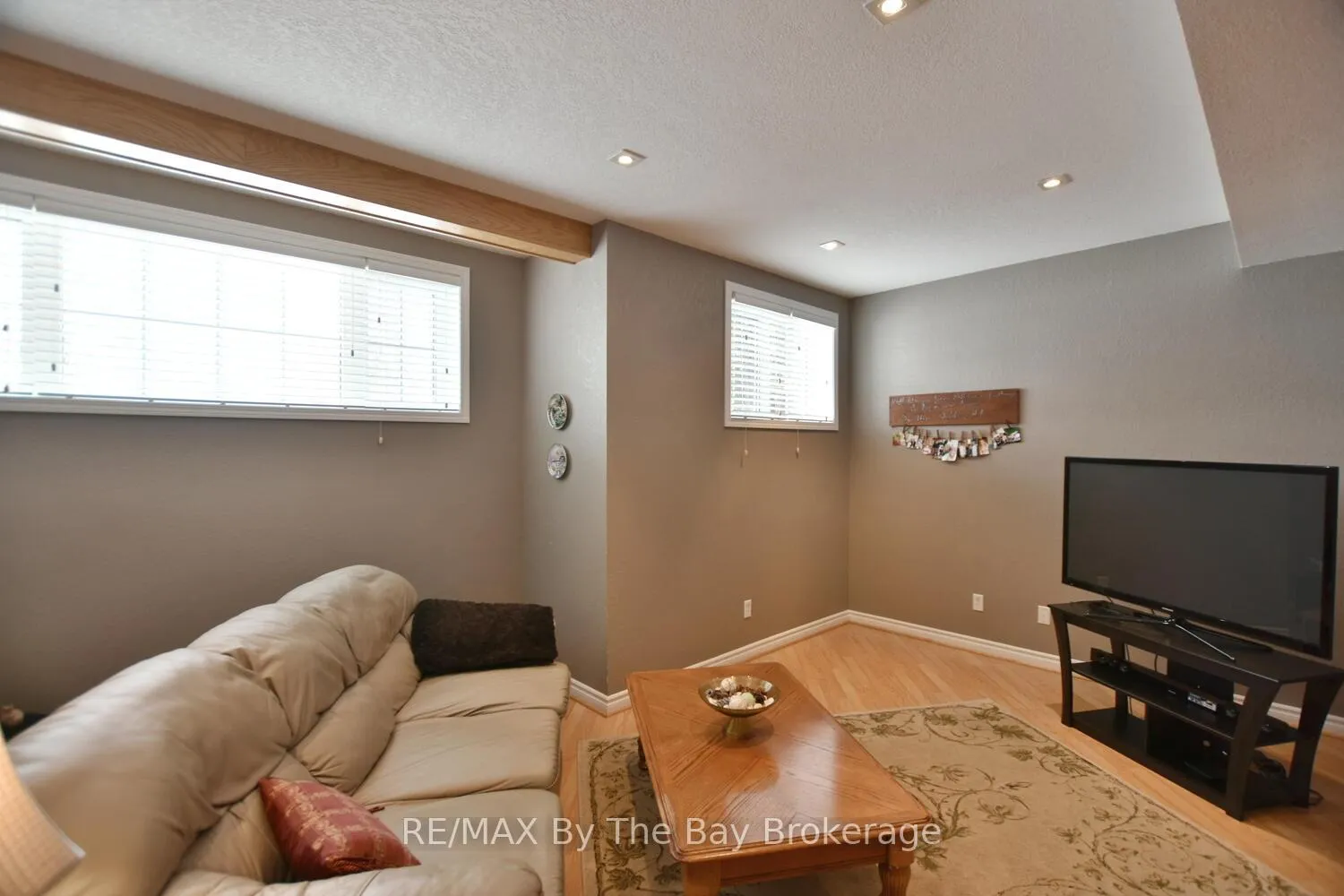 Photo 33 of 3 Foxwood Crescent, Wasaga Beach — HOMEH