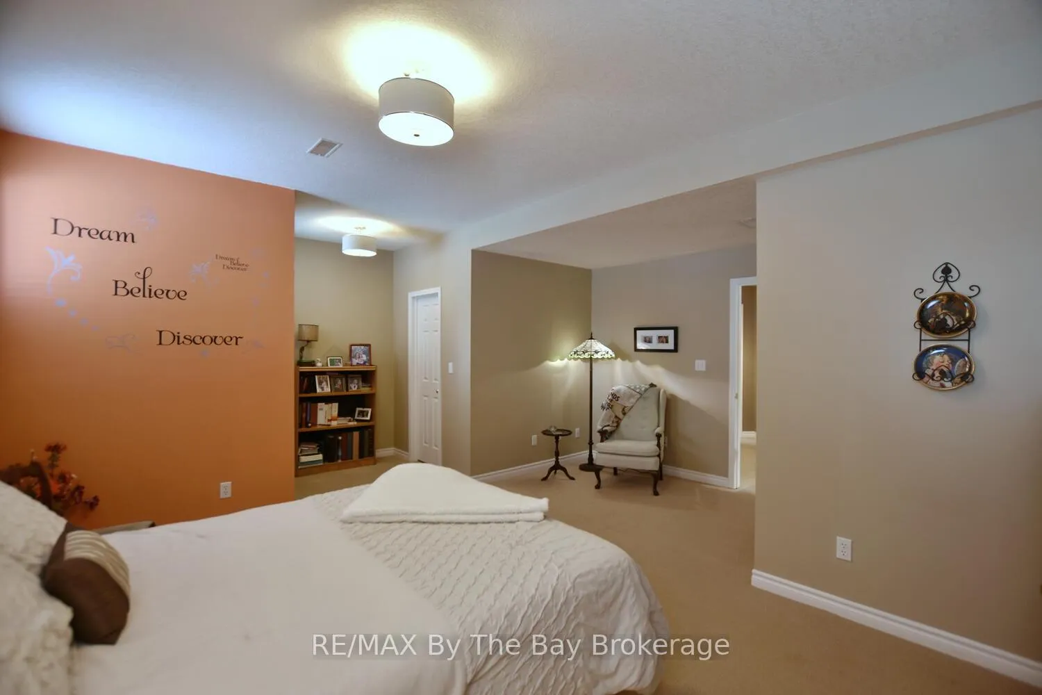 Photo 39 of 3 Foxwood Crescent, Wasaga Beach — HOMEH