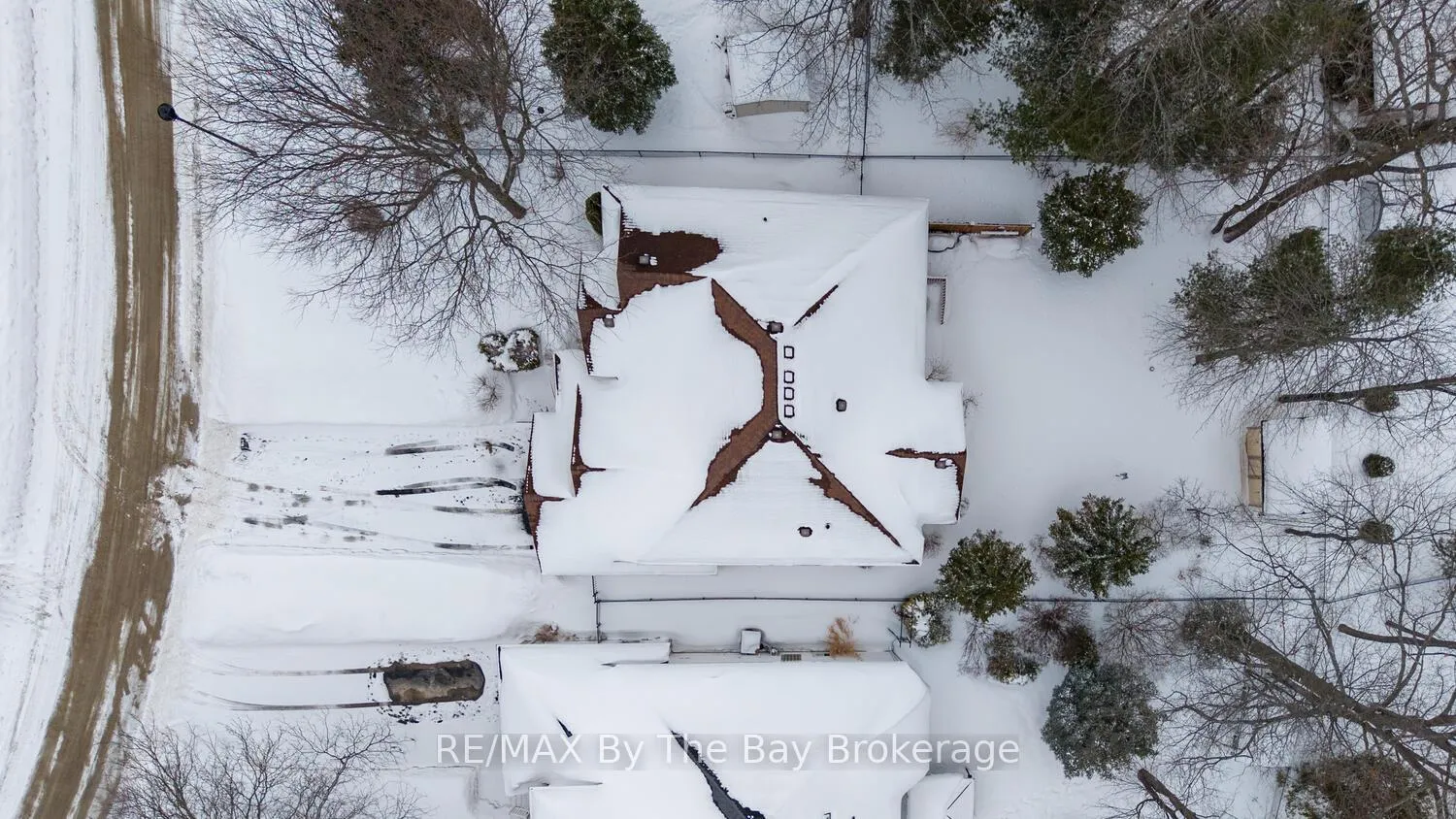 Photo 48 of 3 Foxwood Crescent, Wasaga Beach — HOMEH