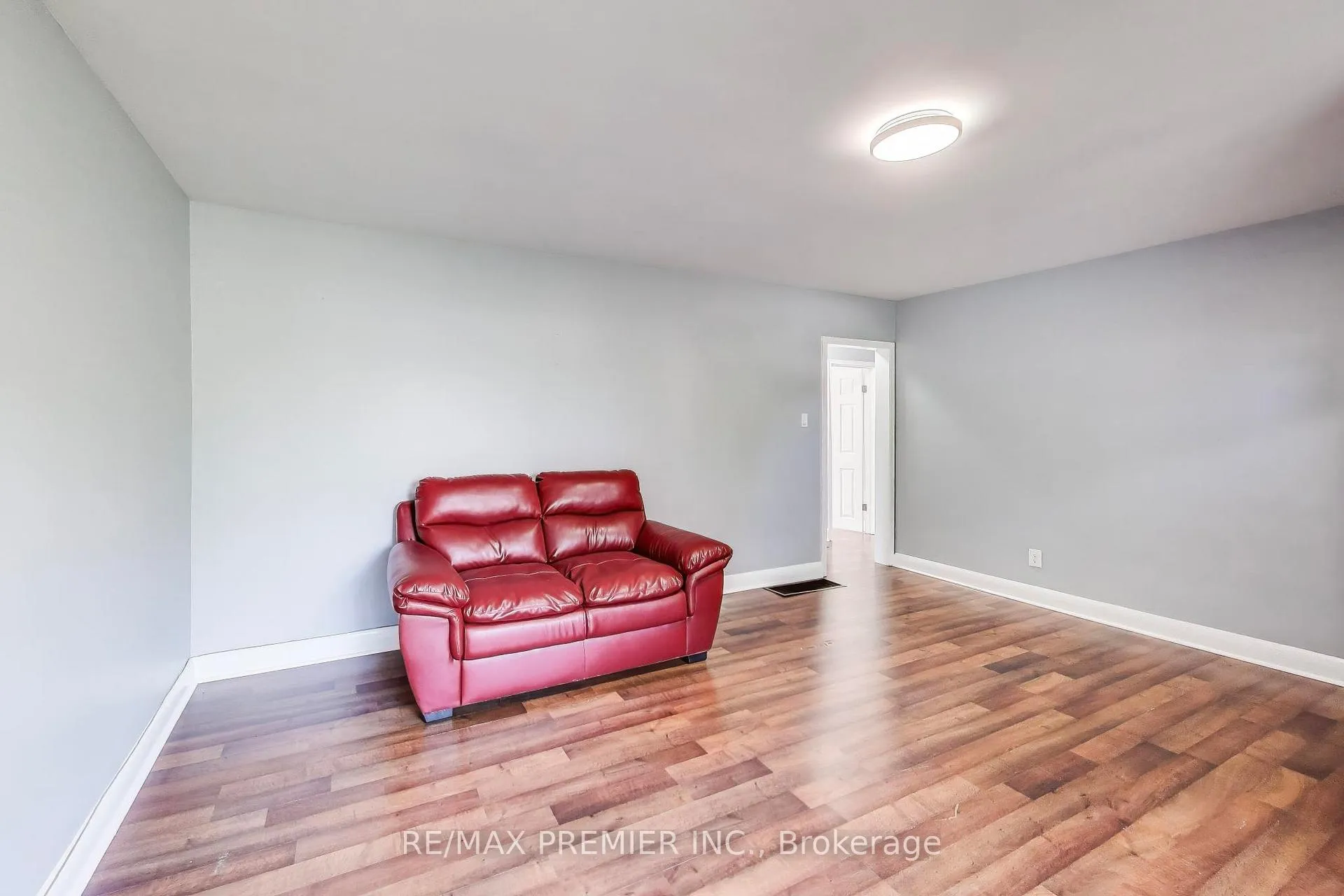 Photo 6 of 5 Golfdale Road, Barrie, Sunnidale — HOMEH