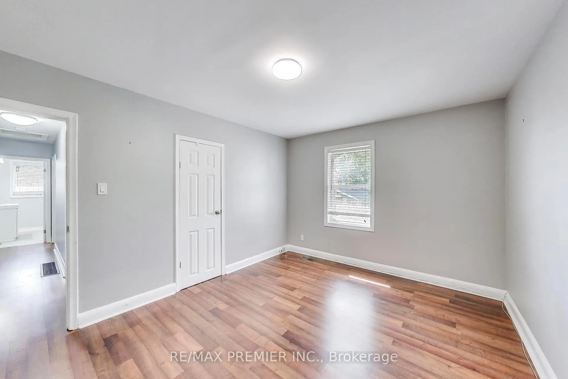 Photo 11 of 5 Golfdale Road, Barrie, Sunnidale — HOMEH