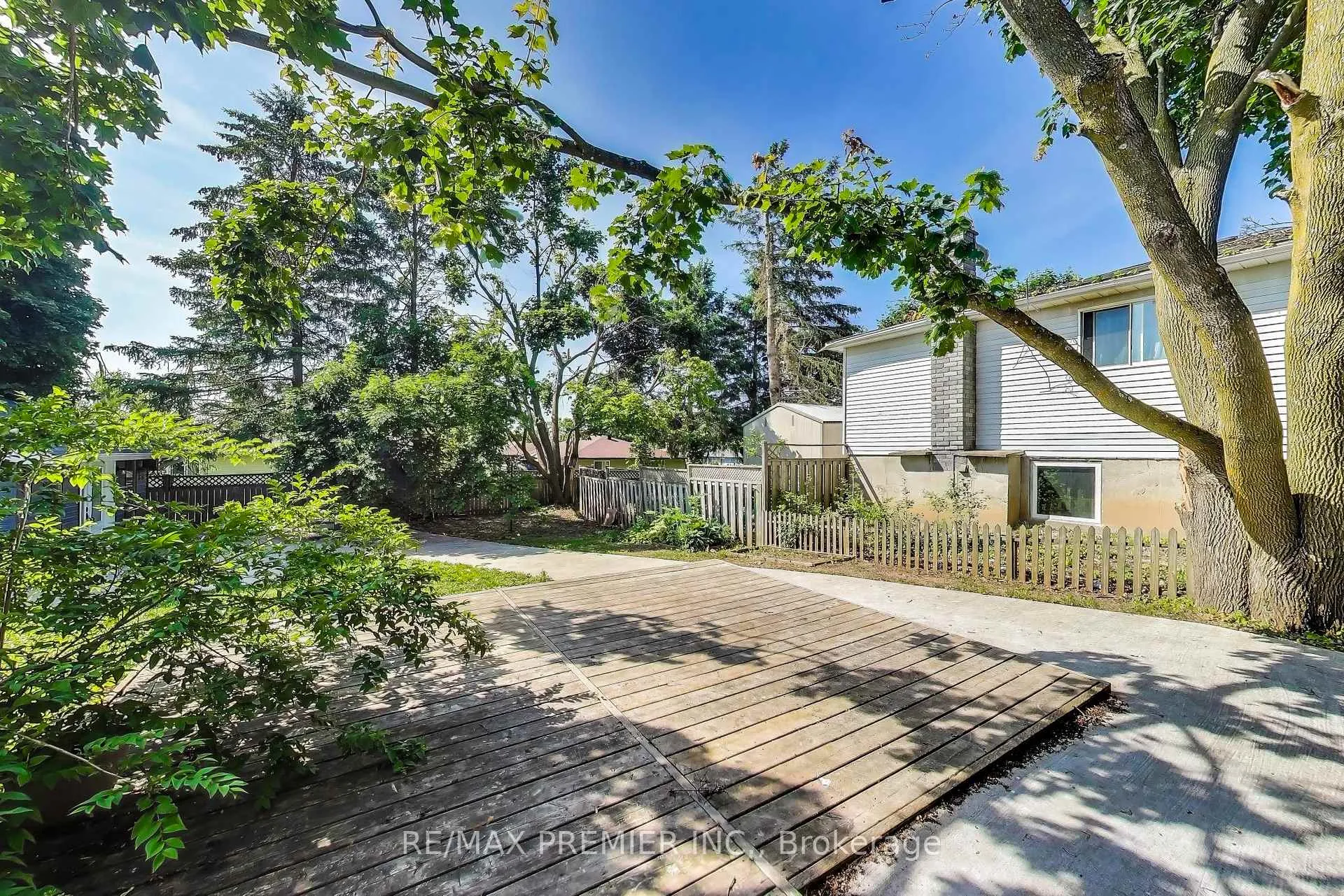 Photo 31 of 5 Golfdale Road, Barrie, Sunnidale — HOMEH