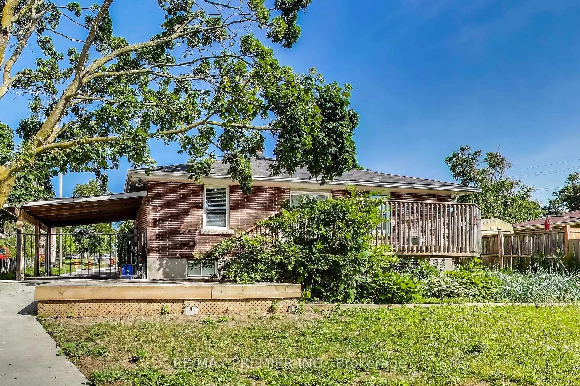 Photo 34 of 5 Golfdale Road, Barrie, Sunnidale — HOMEH