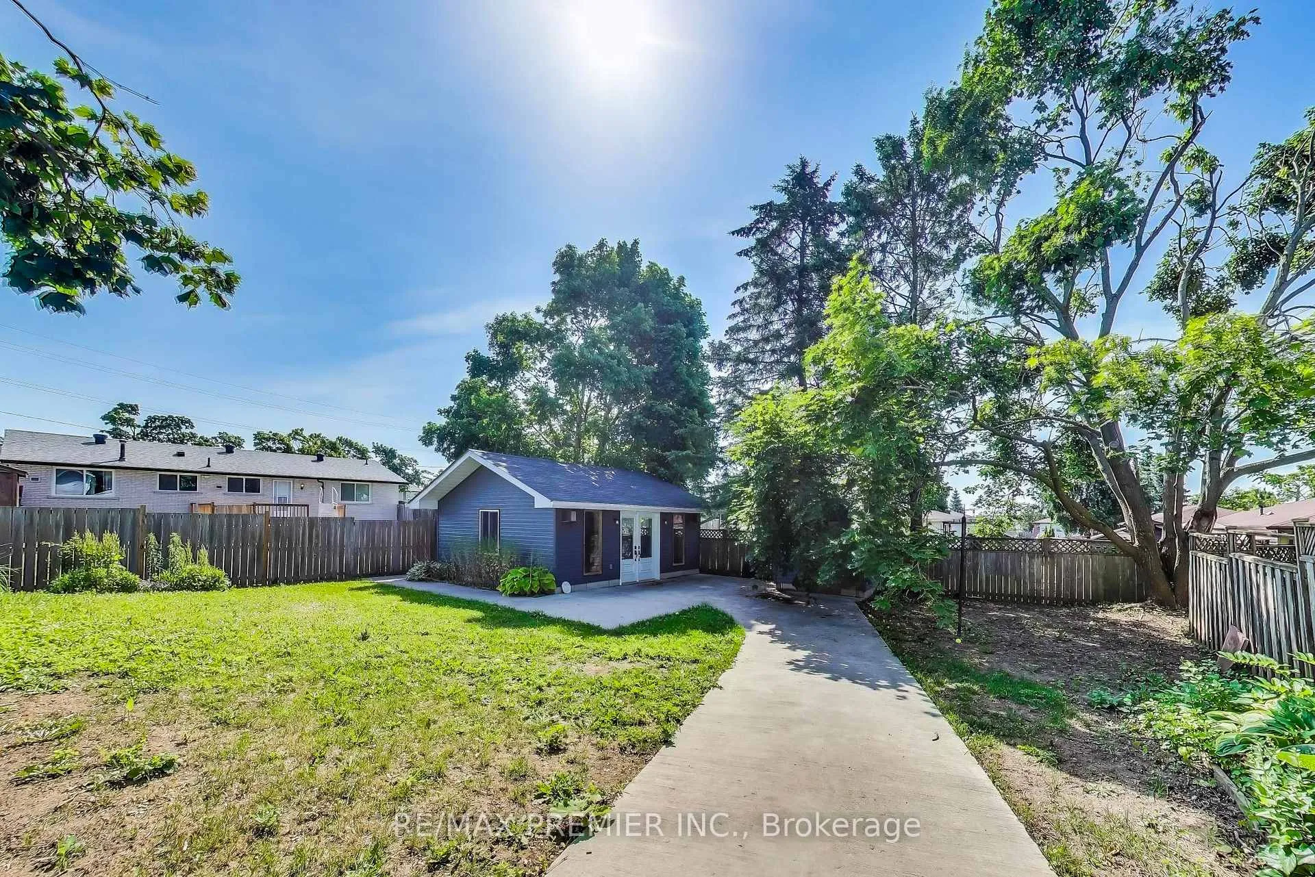 Photo 41 of 5 Golfdale Road, Barrie, Sunnidale — HOMEH