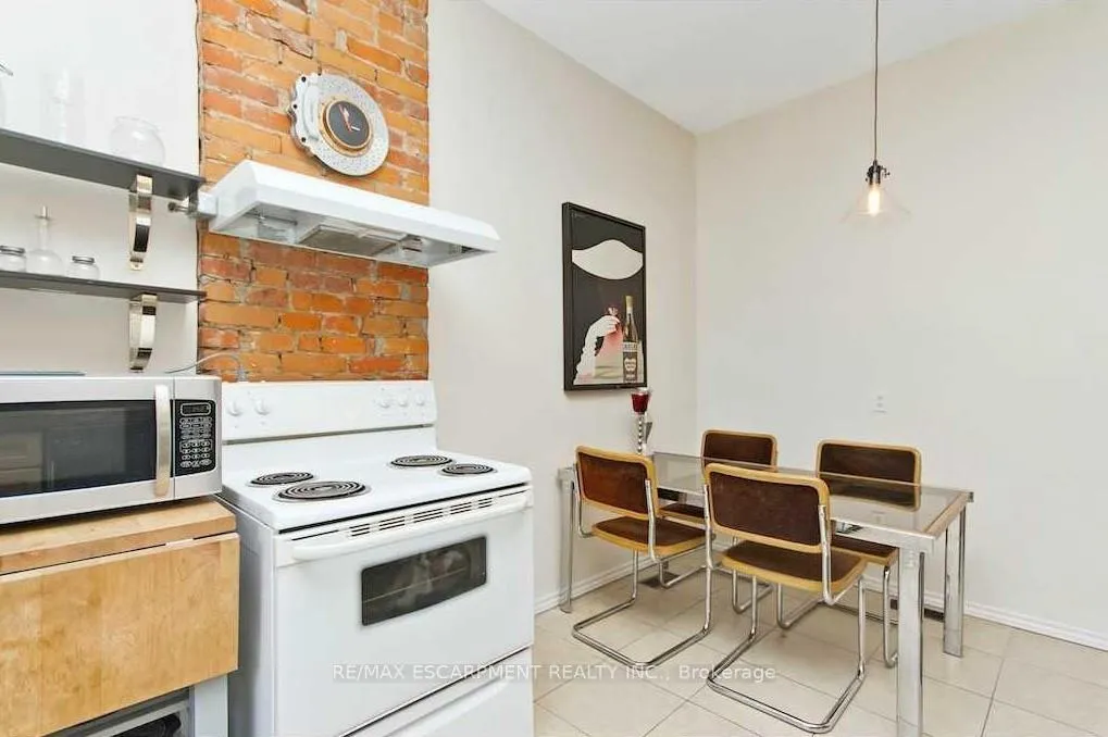 Photo 9 of 134 Stinson Street, Hamilton, Stinson — HOMEH