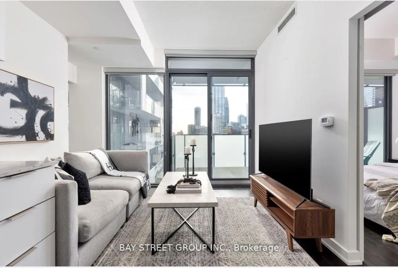 Photo 5 of Unit 2208, 25 Richmond Street E, Toronto, Church-Yonge Corridor — HOMEH