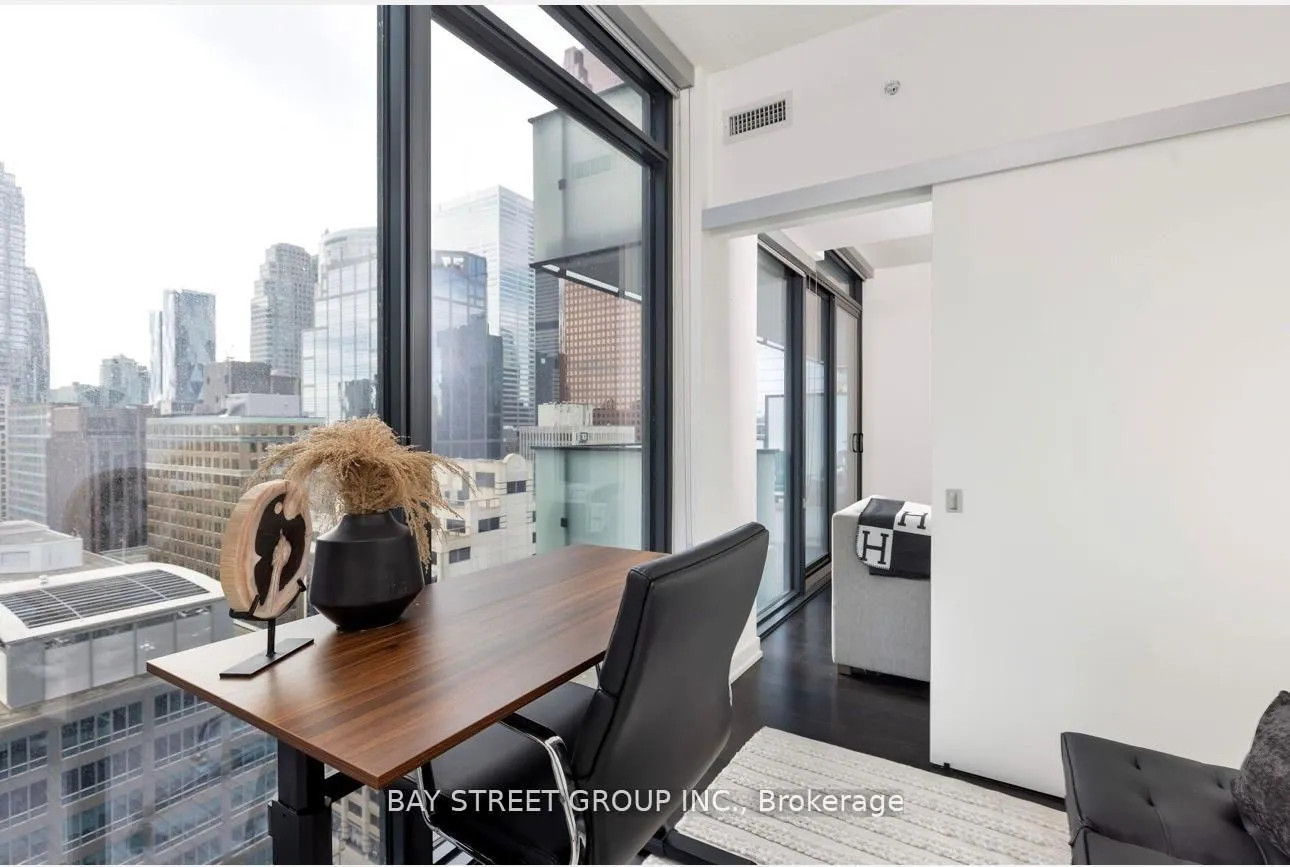 Photo 7 of Unit 2208, 25 Richmond Street E, Toronto, Church-Yonge Corridor — HOMEH