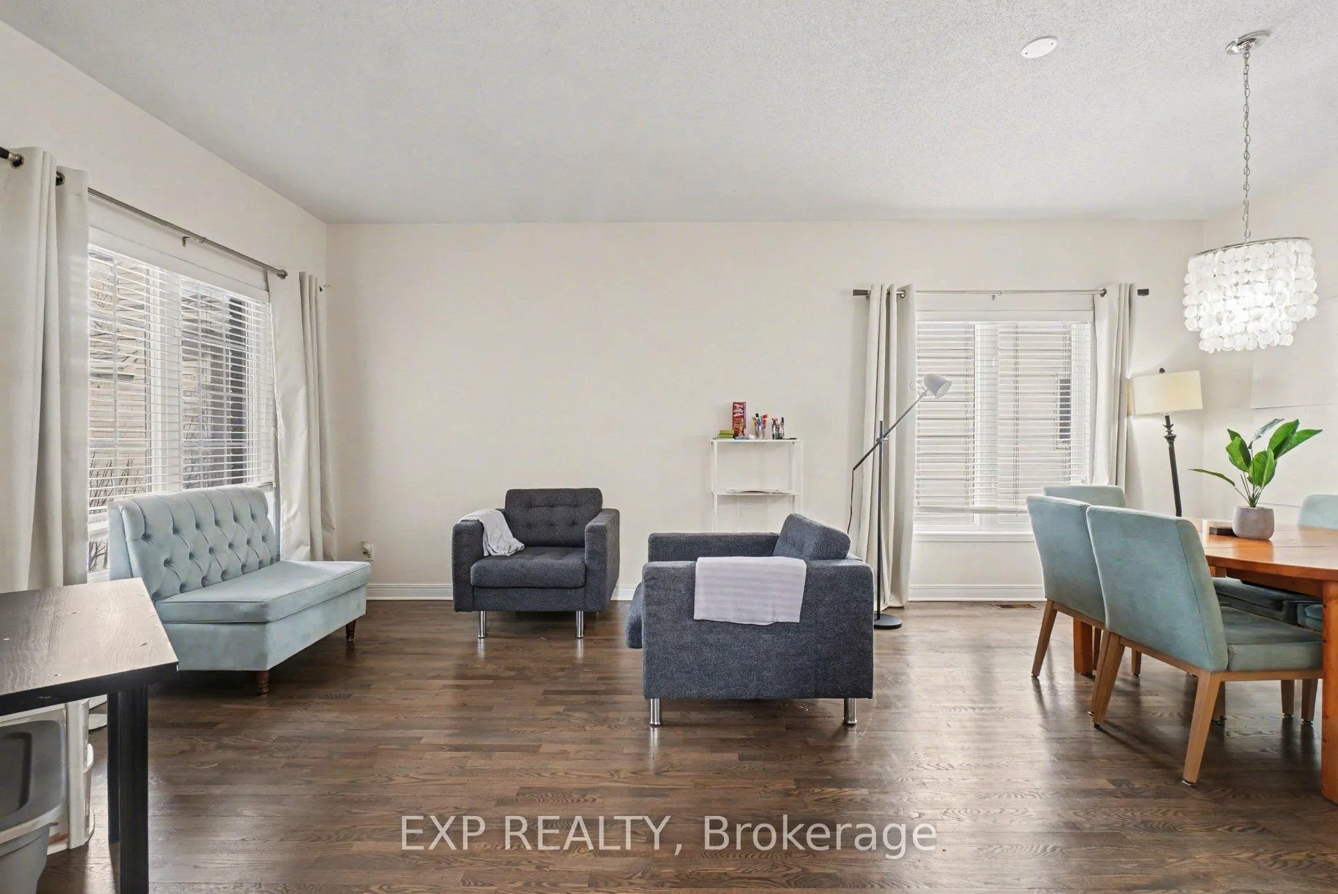 Photo 6 of 320 Shellbrook Way, Ottawa, Hunt Club Park/Greenboro — HOMEH
