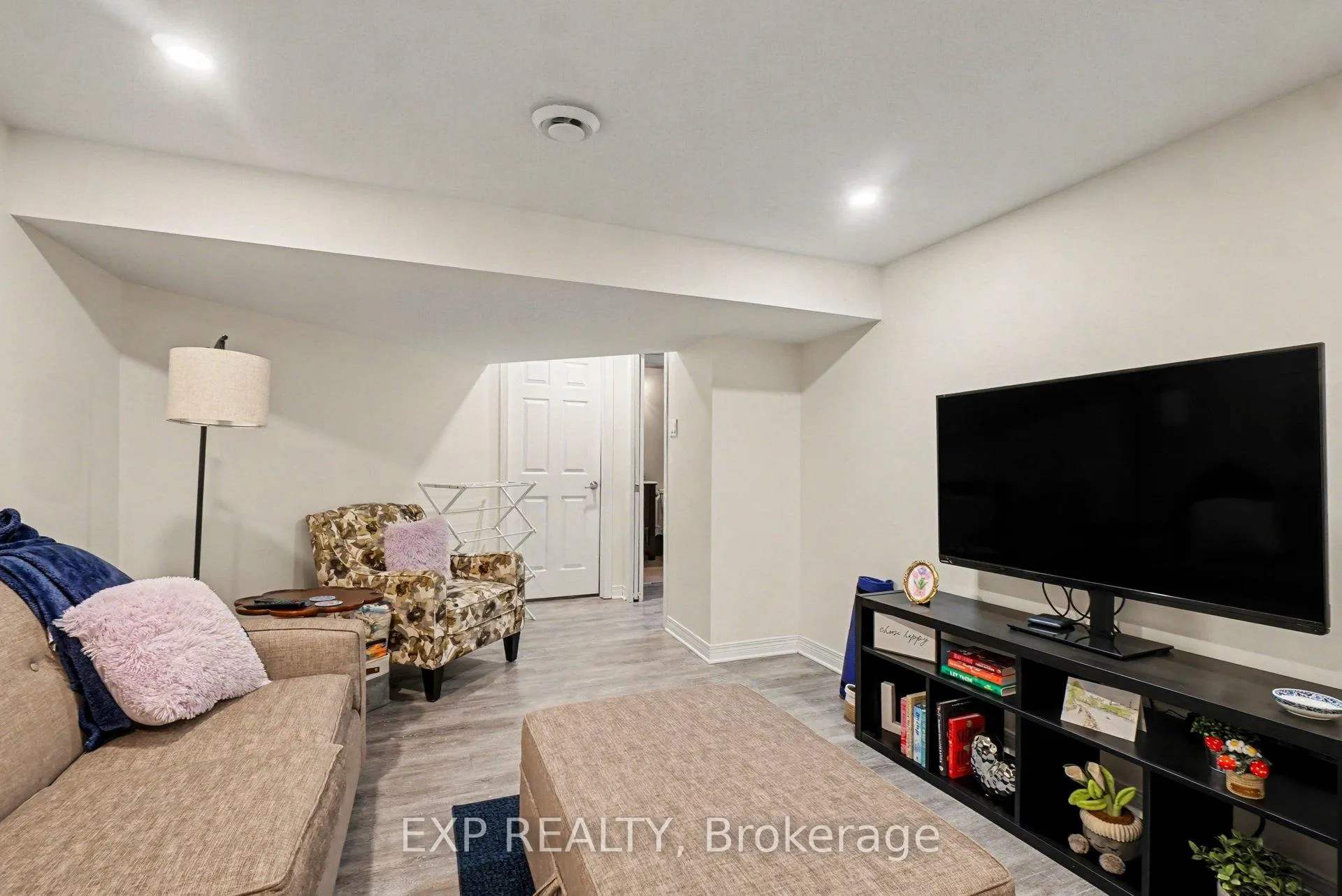 Photo 27 of 320 Shellbrook Way, Ottawa, Hunt Club Park/Greenboro — HOMEH
