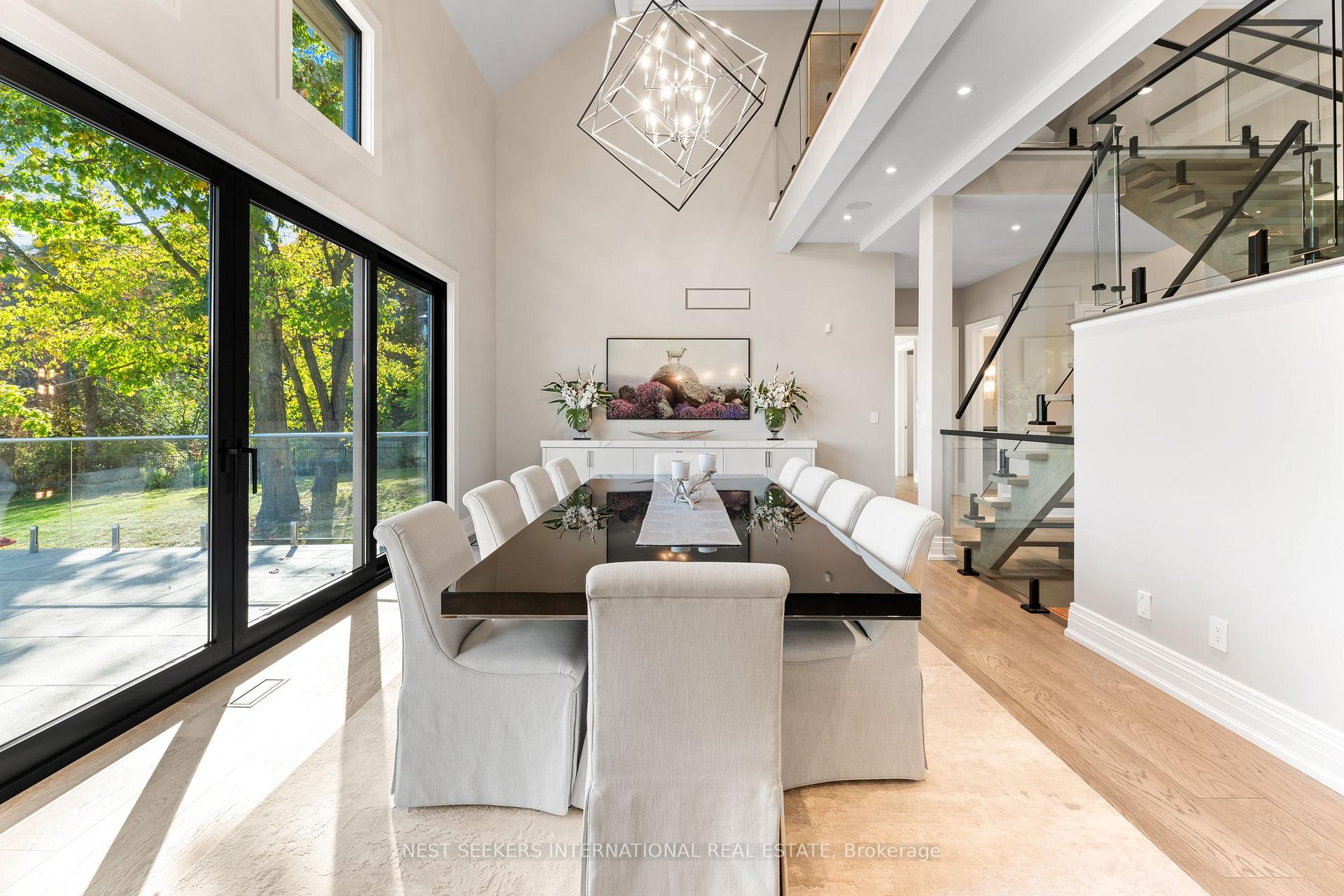 Photo 8 of 141 Kingscross Drive, King, King City — HOMEH