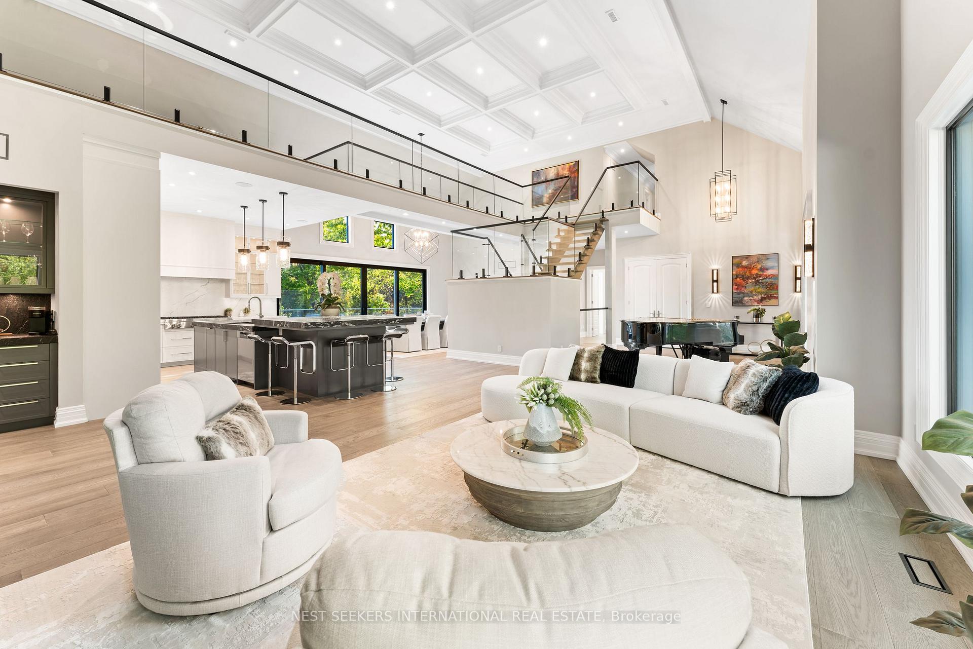 Photo 12 of 141 Kingscross Drive, King, King City — HOMEH