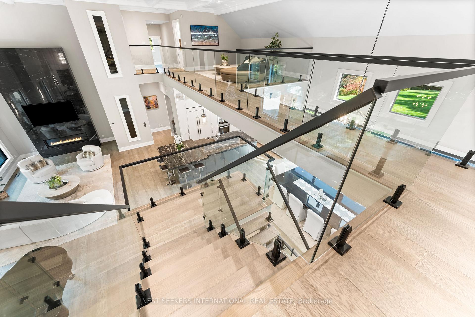 Photo 22 of 141 Kingscross Drive, King, King City — HOMEH